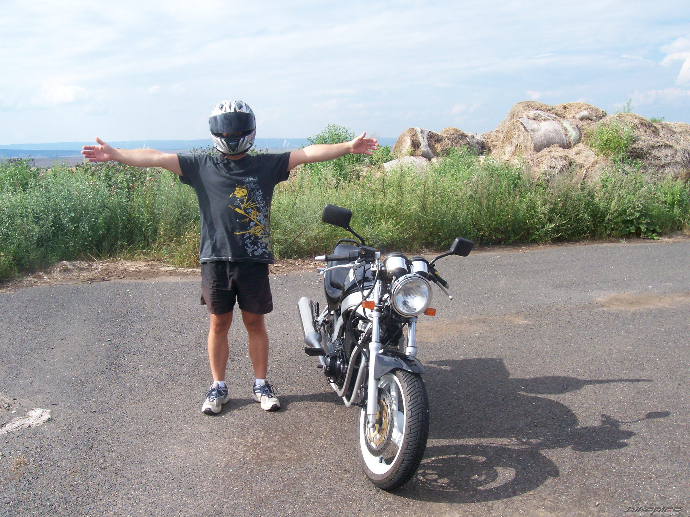 Bike Photo 2026644