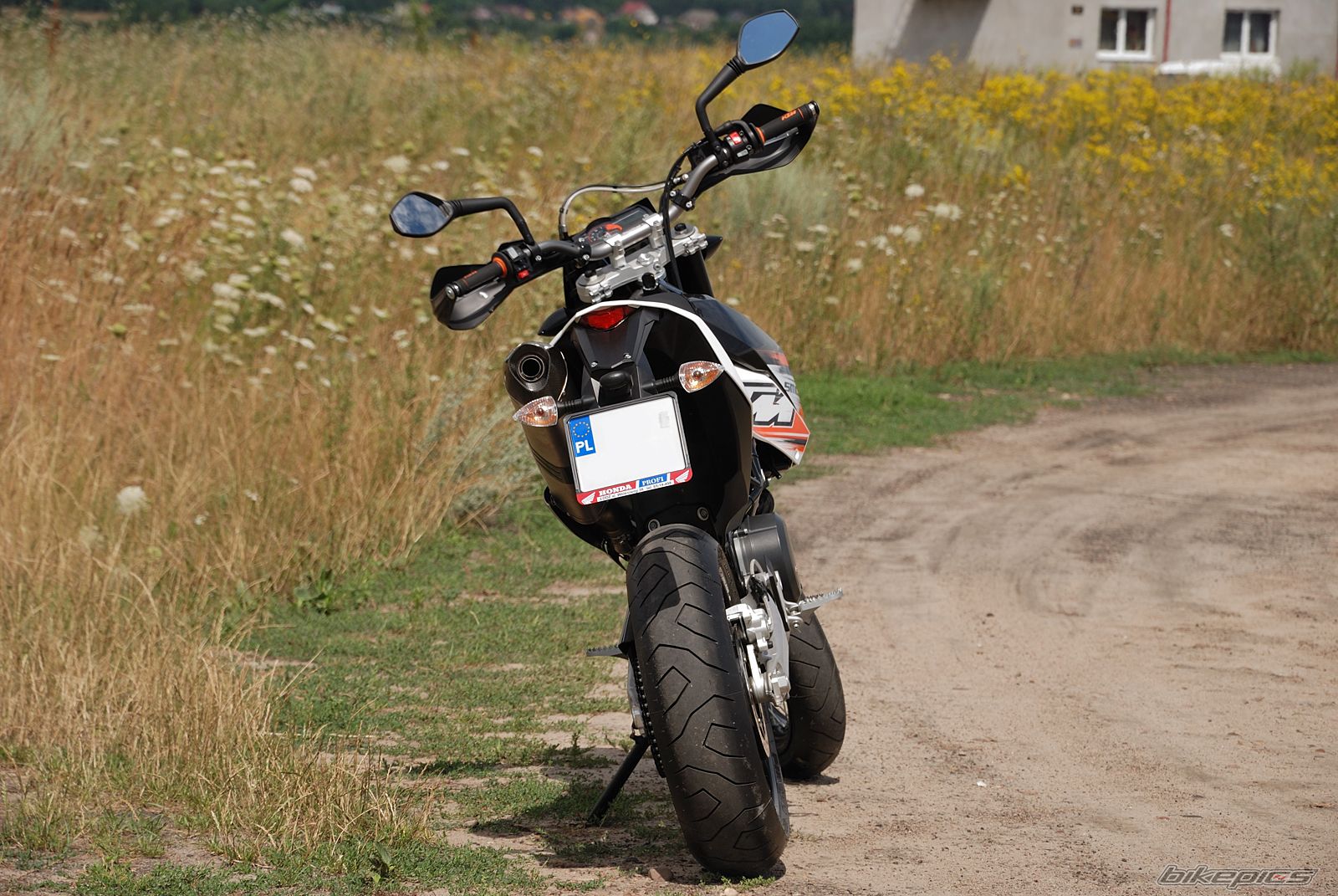 Bike Photo 2026836
