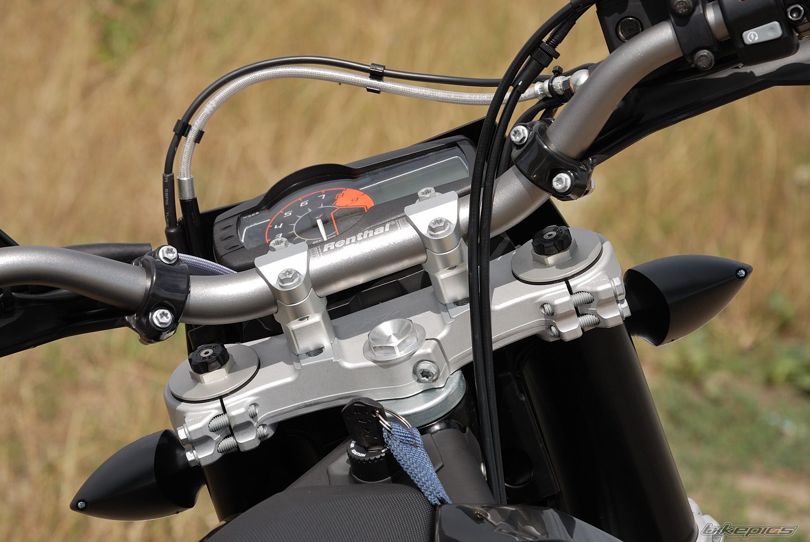 Bike Photo 2026837