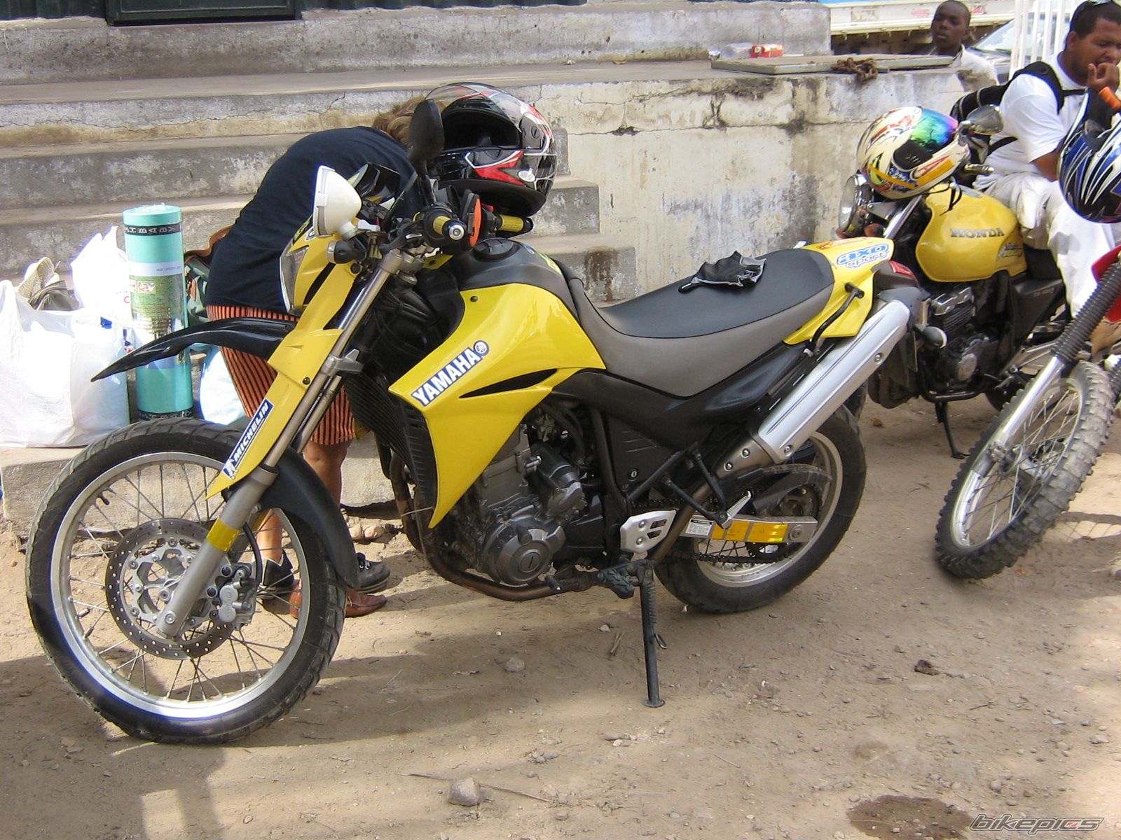 Photo 2027157