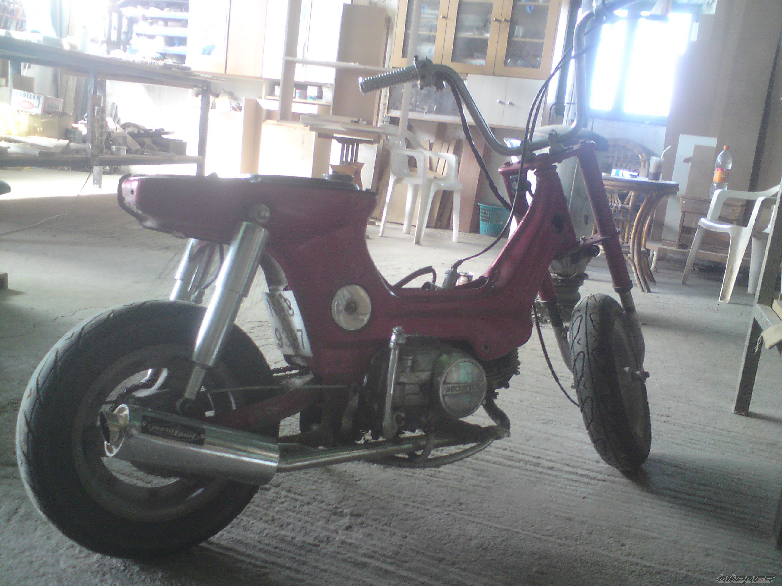 Photo 2027179