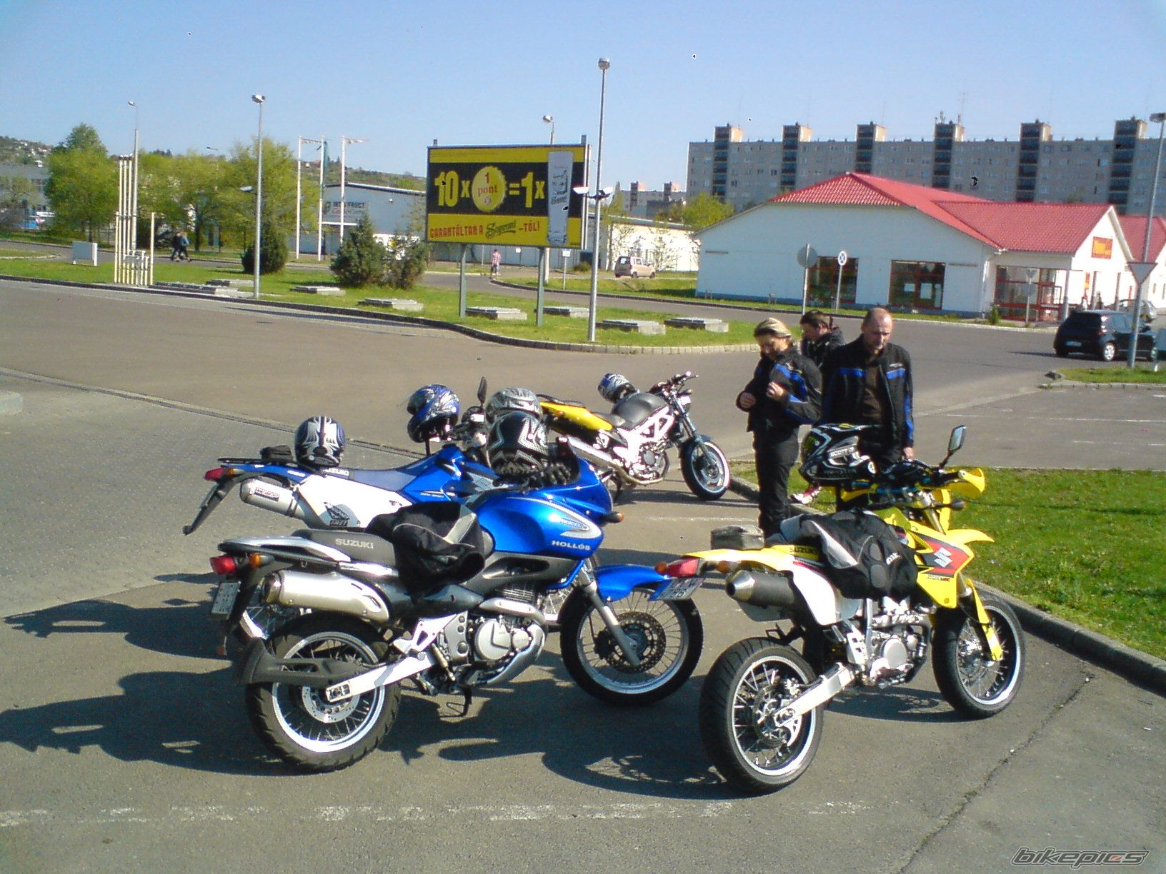 Photo 2027192