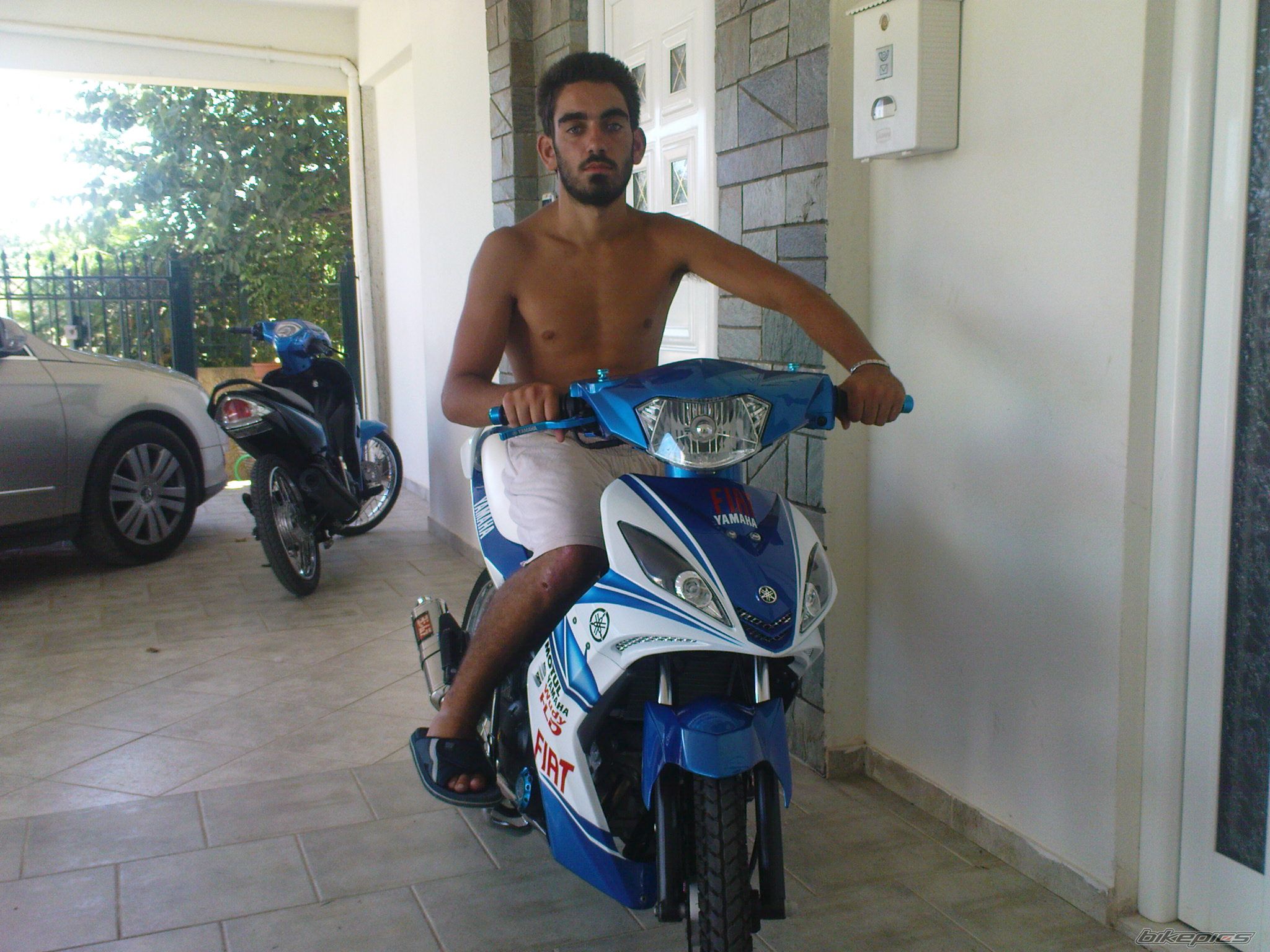 Photo 2027243