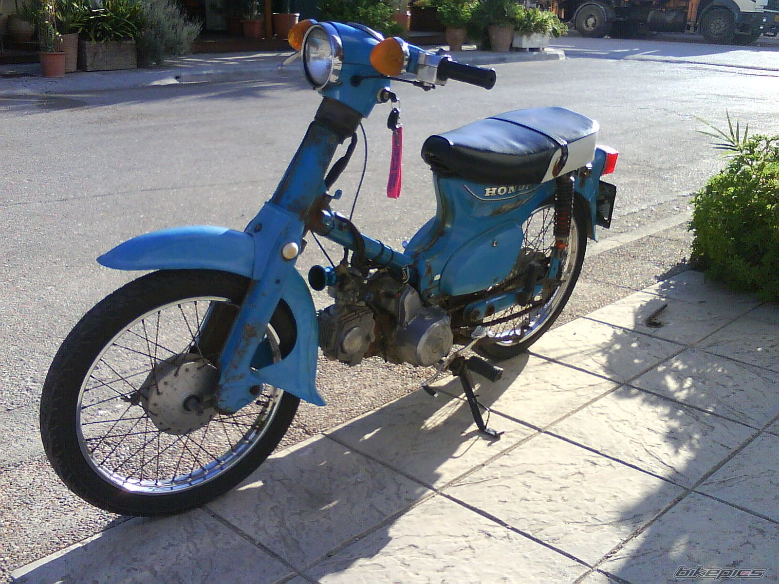 Photo 2027316
