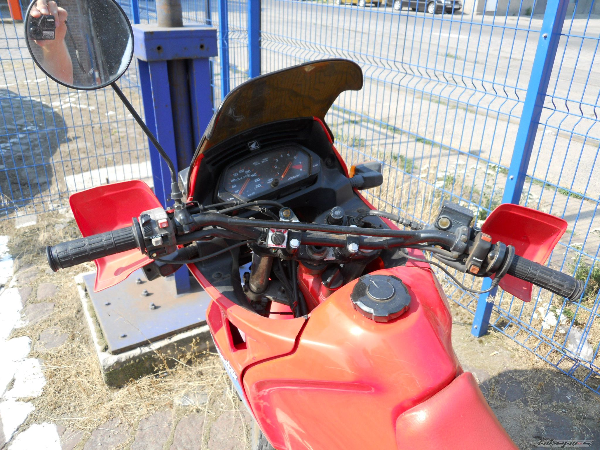 Photo 2027753