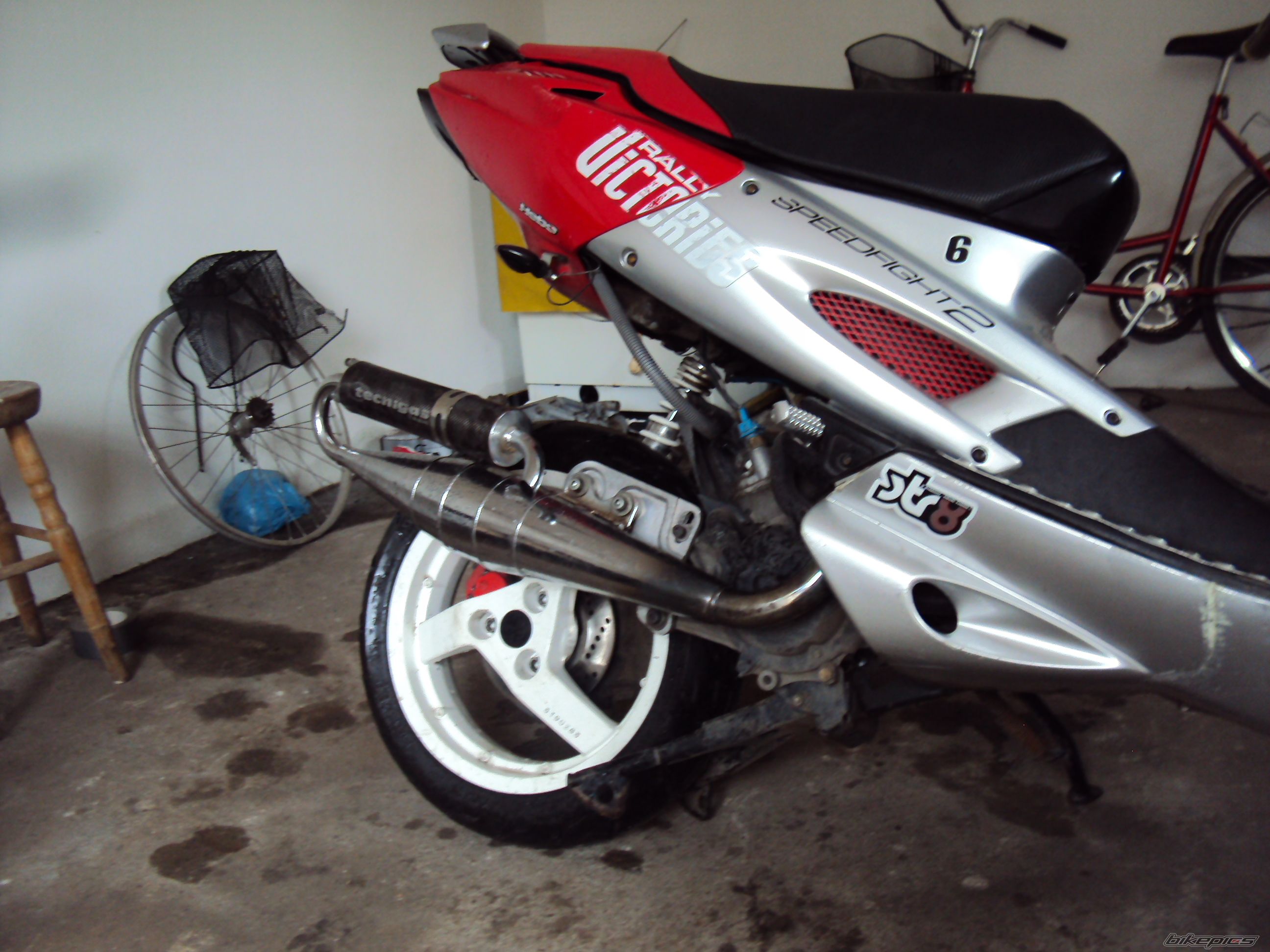 Photo 2027977