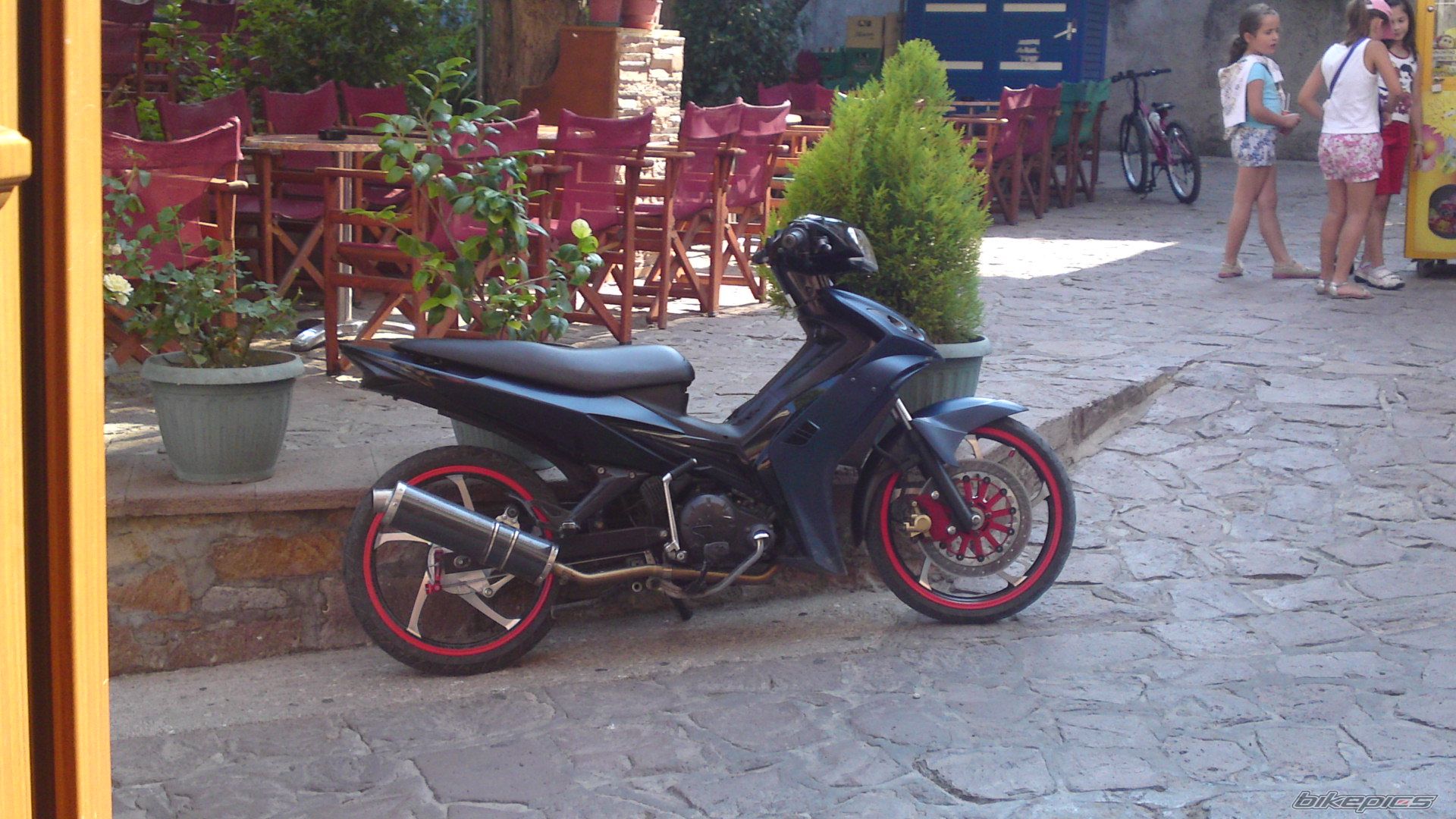 Photo 2028037