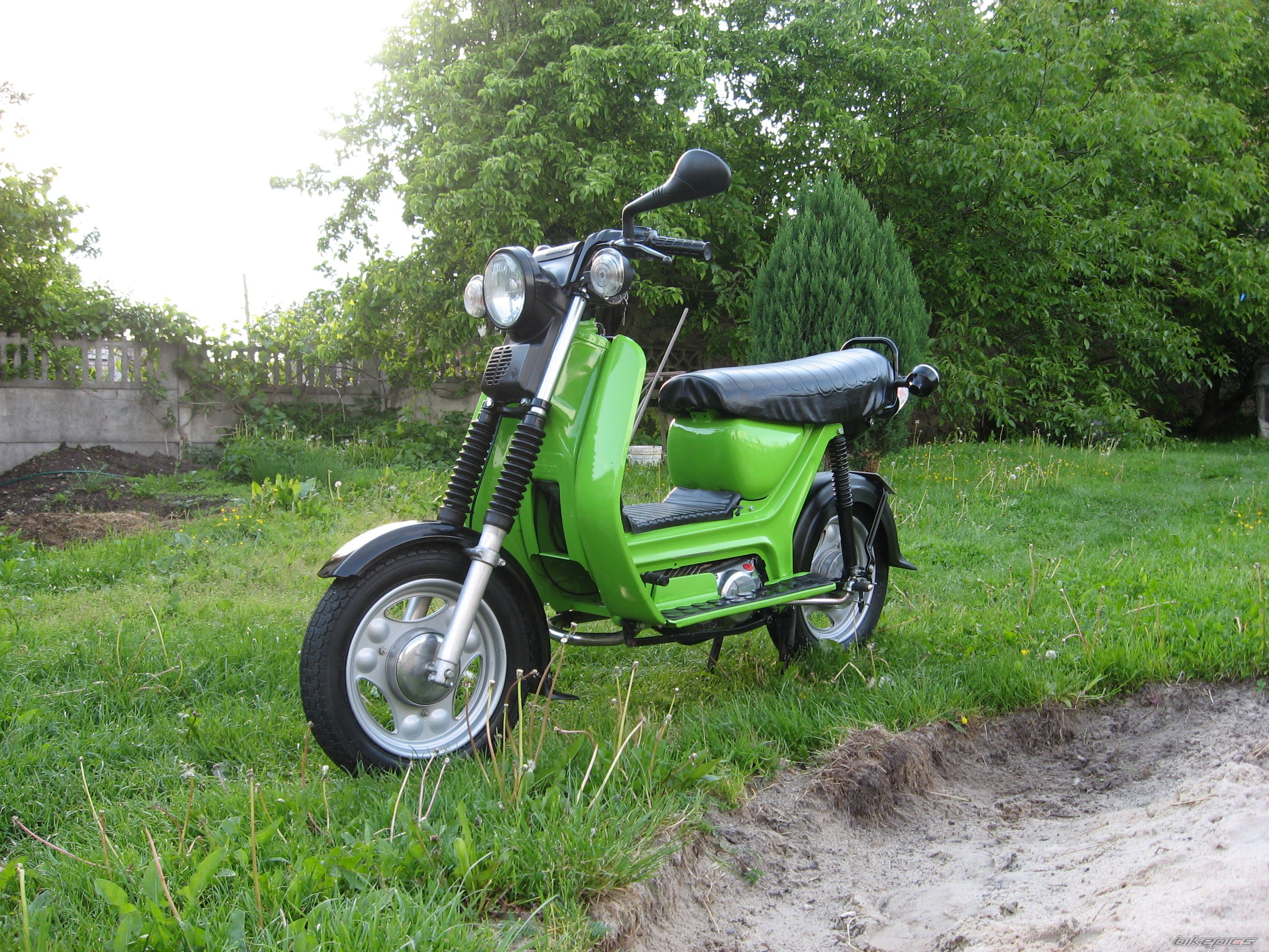 Photo 2028244