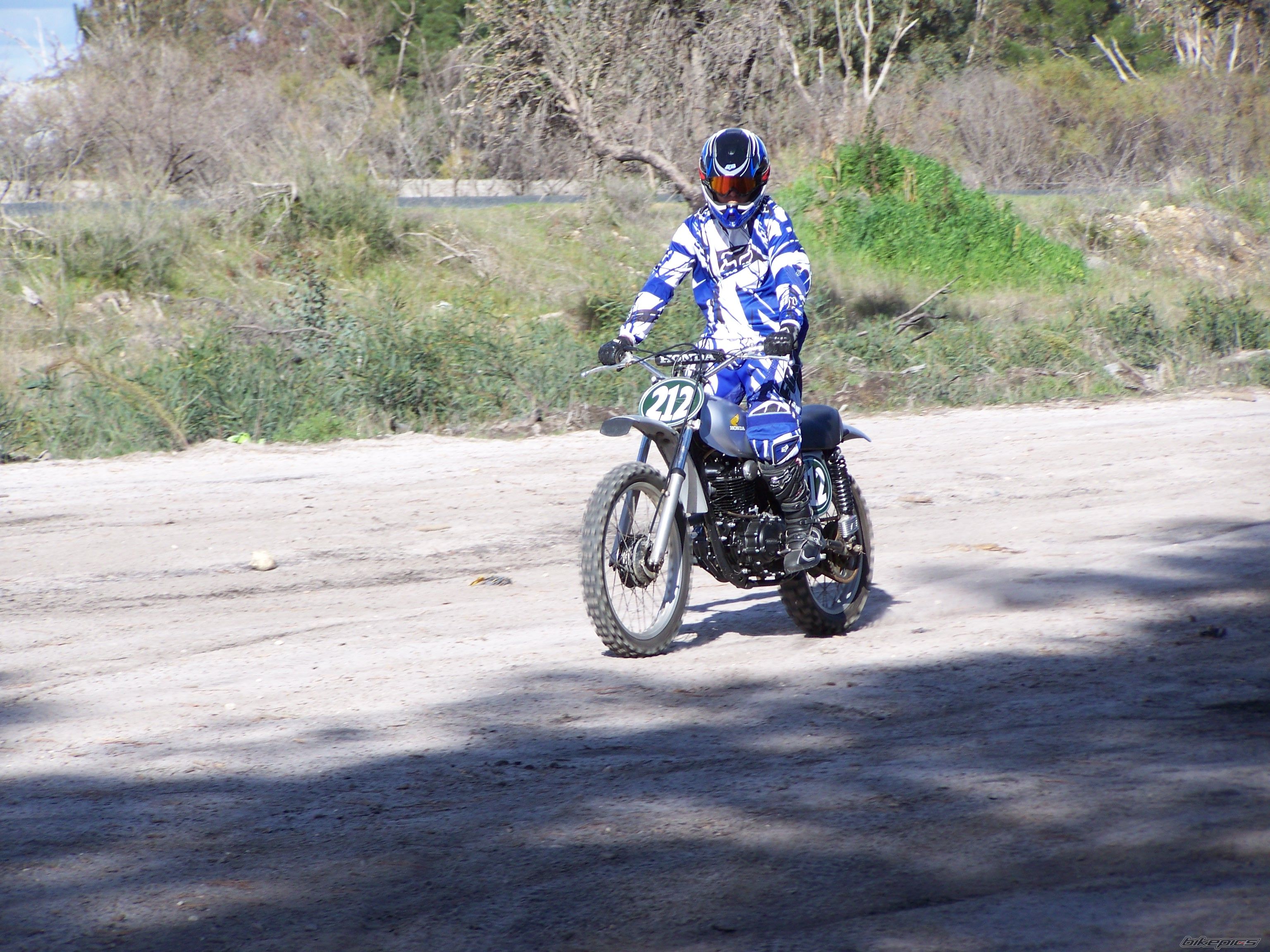Photo 2028331