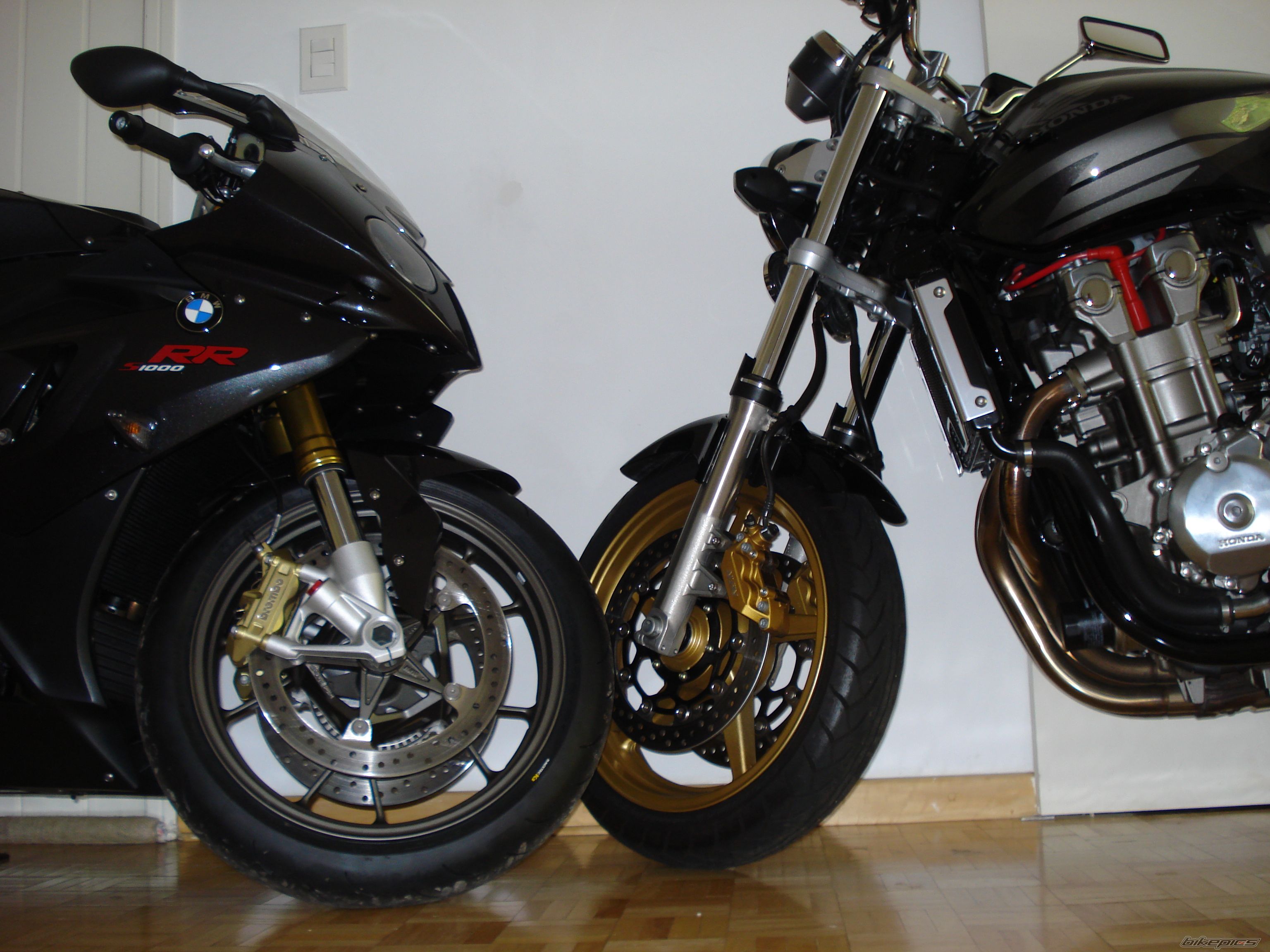 Photo 2028333