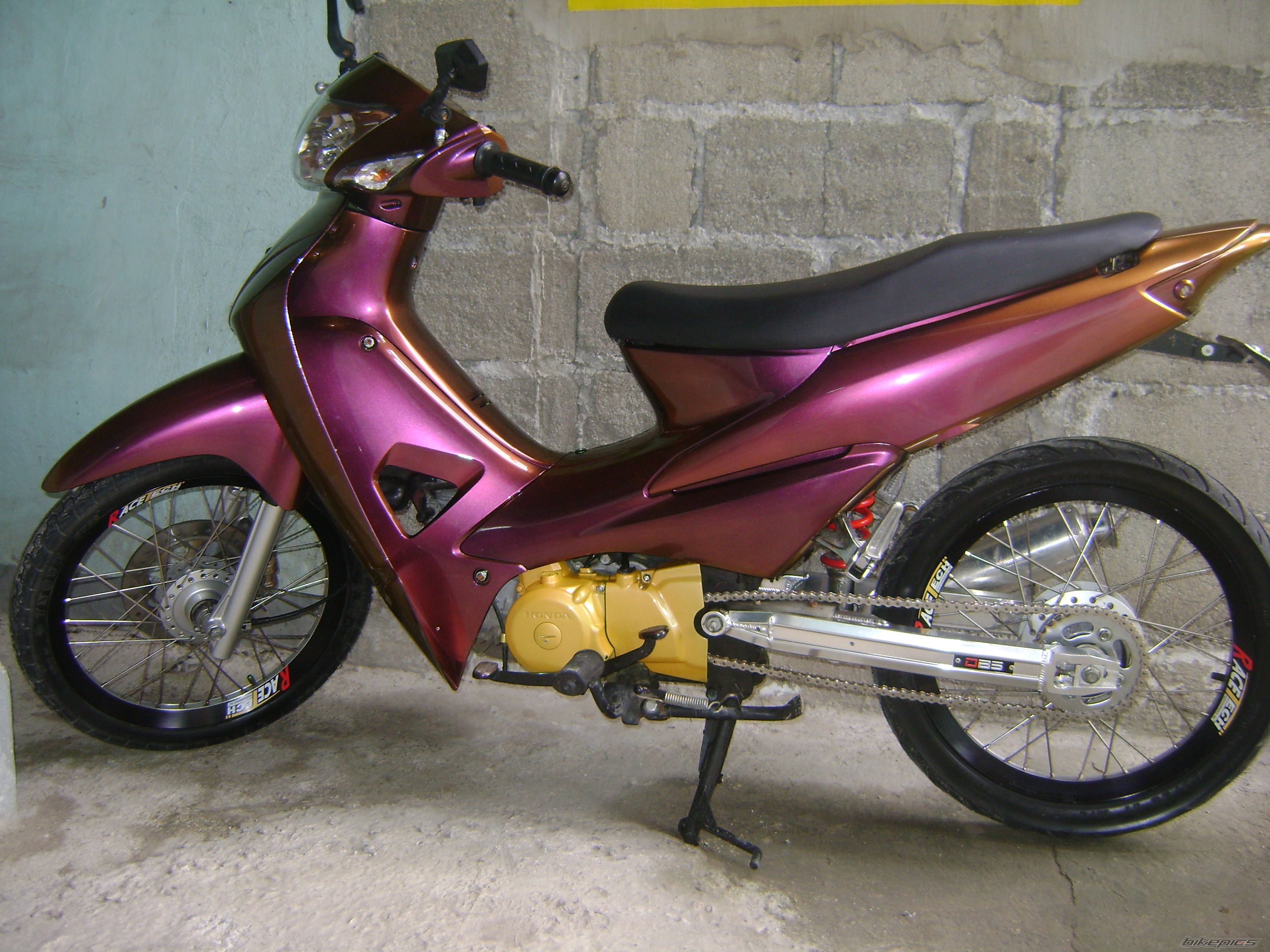 Photo 2028471