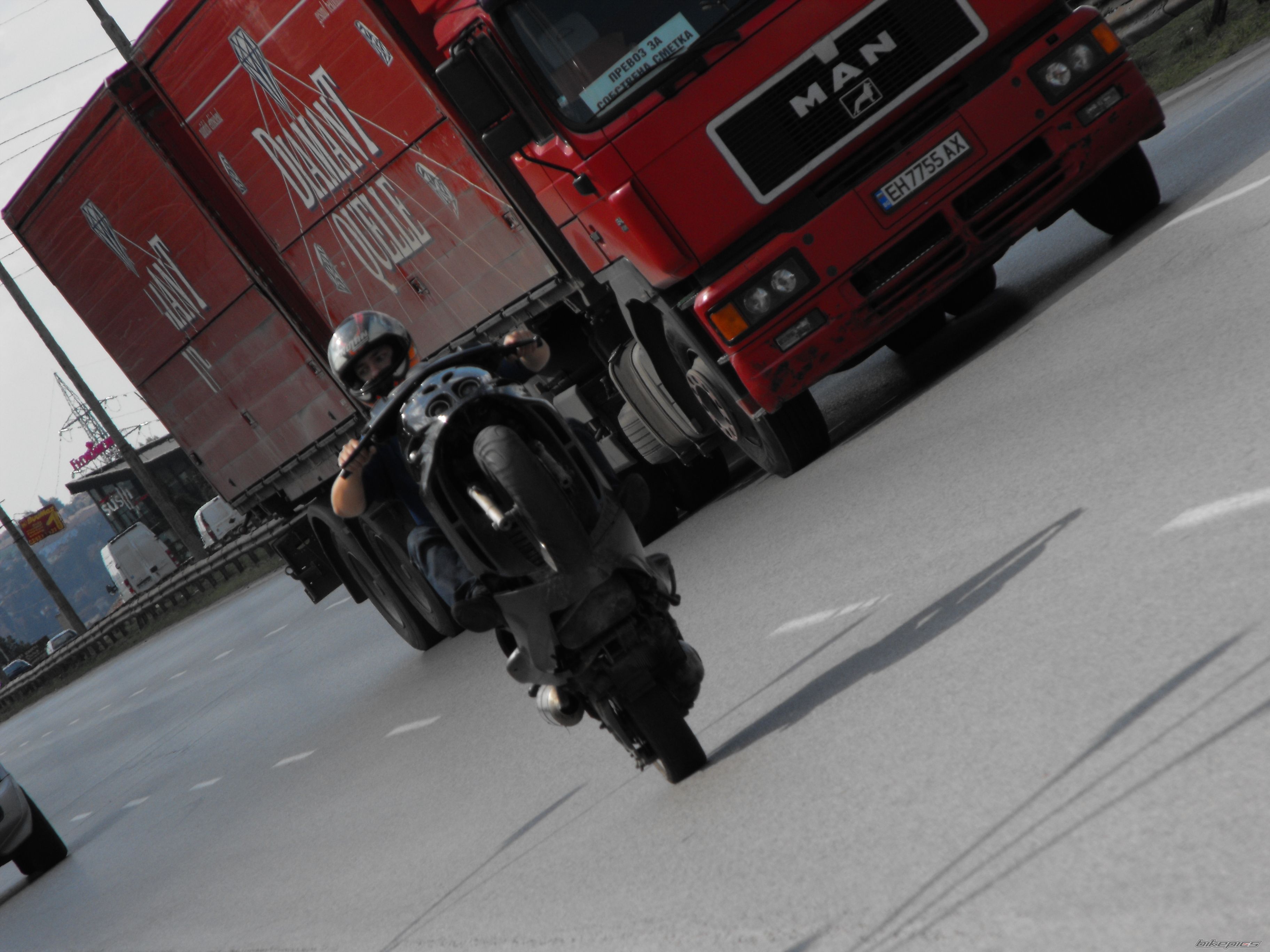 Bike Photo 2028897