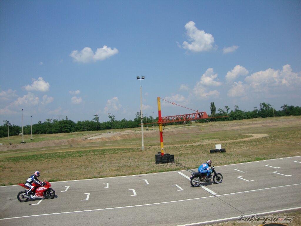 Photo 2029087
