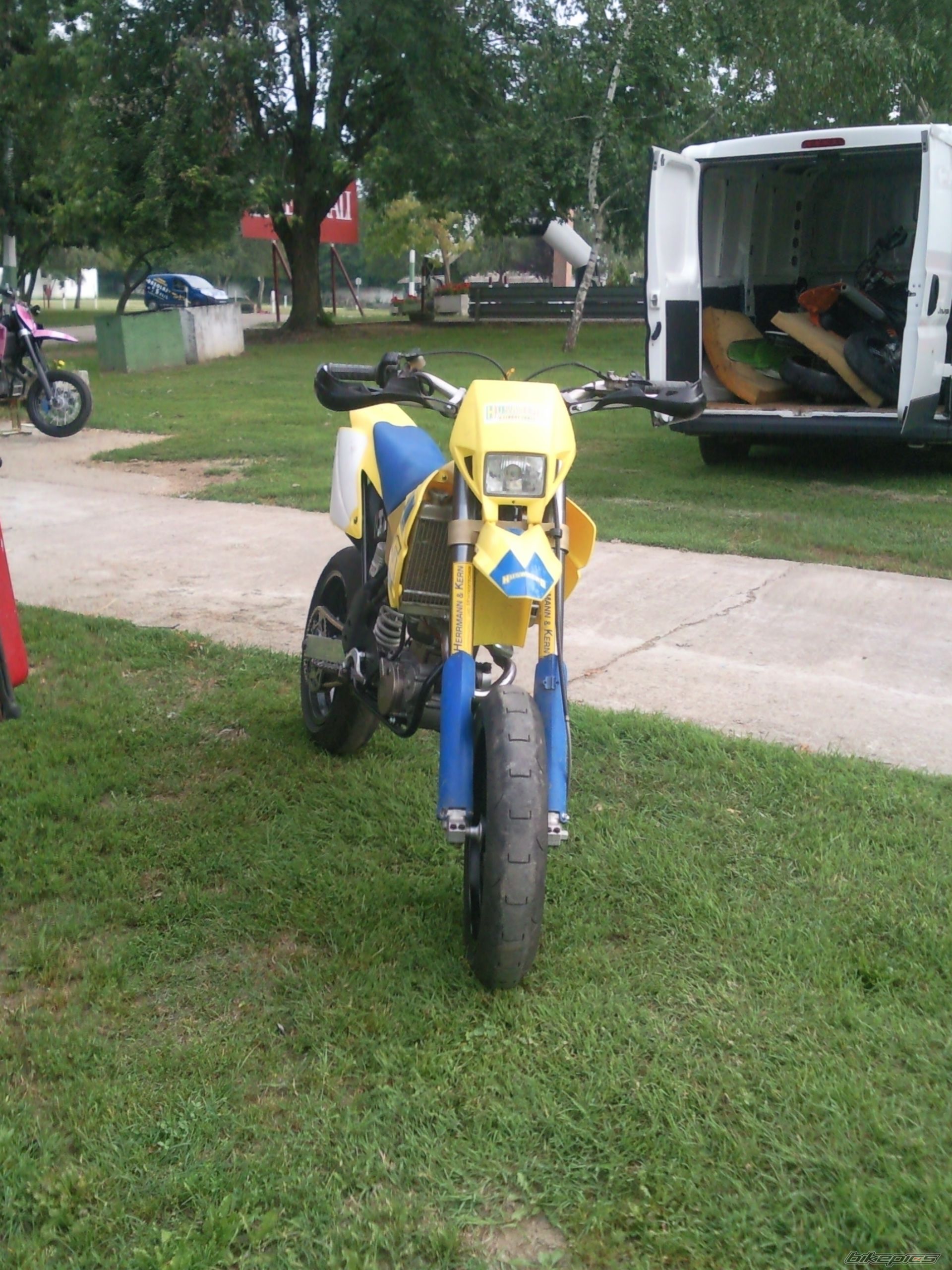 Photo 2030813