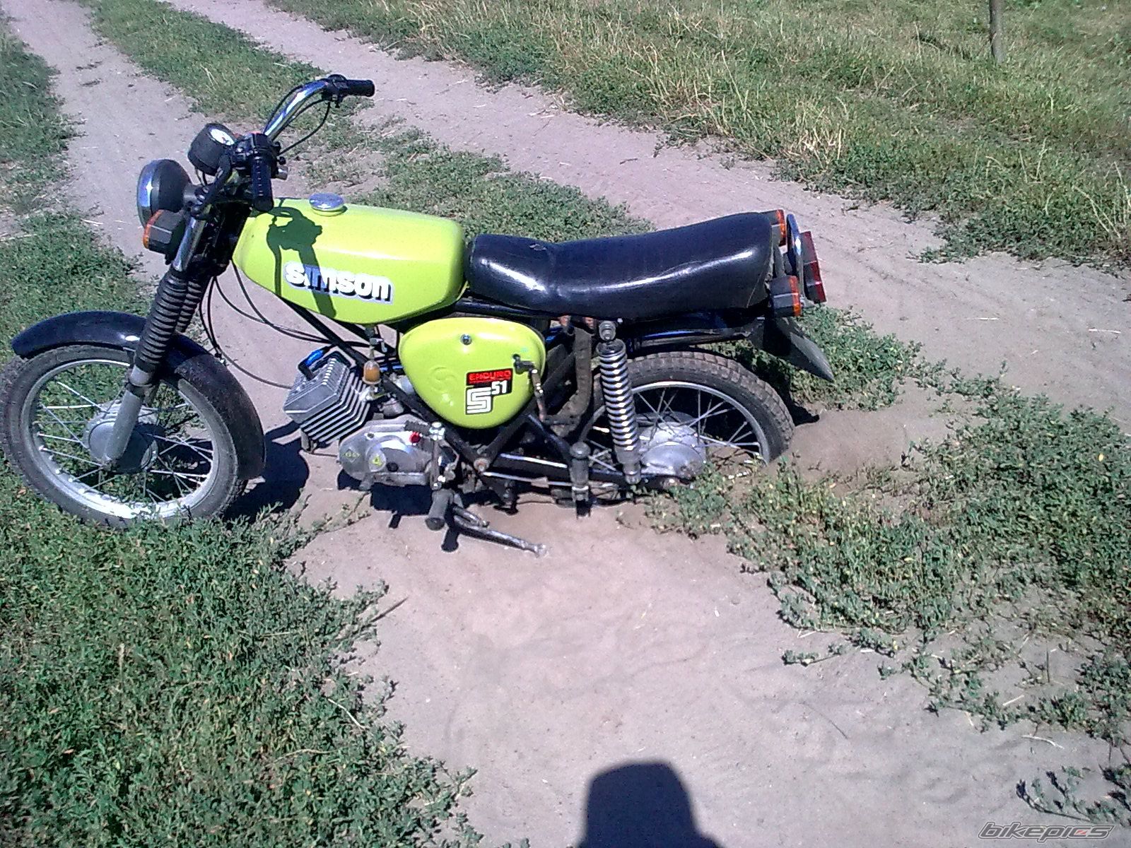 Photo 2032003
