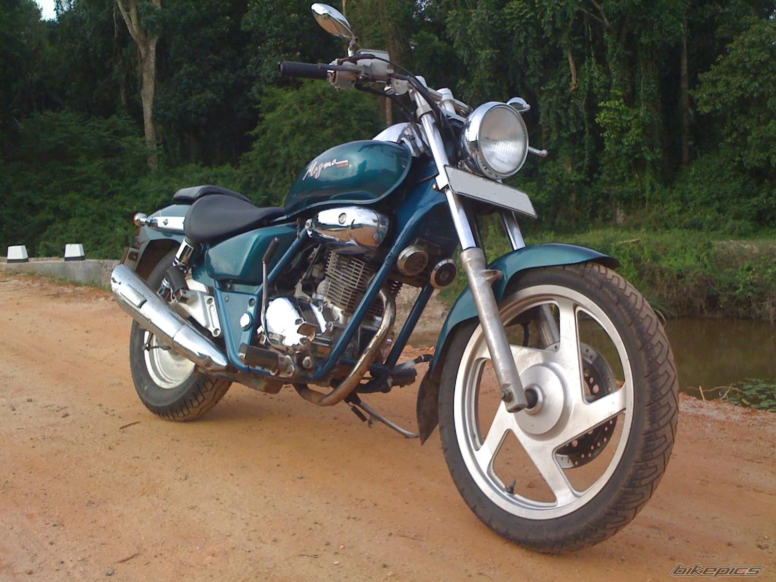 Photo 2035009