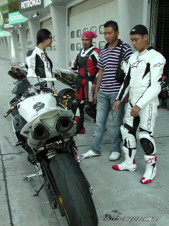 Bike Photo 2035475