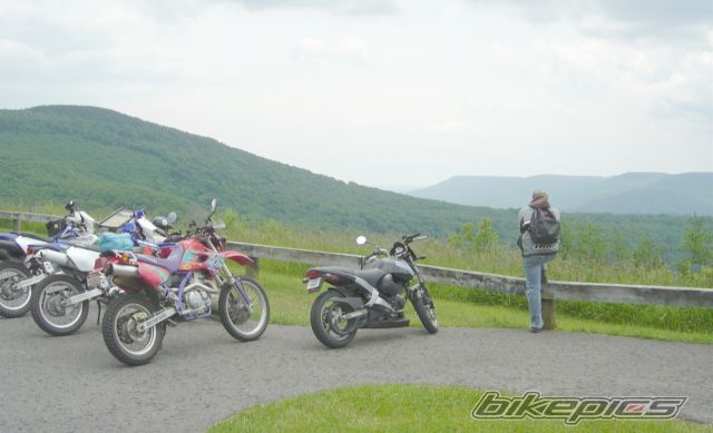 Photo 2036086