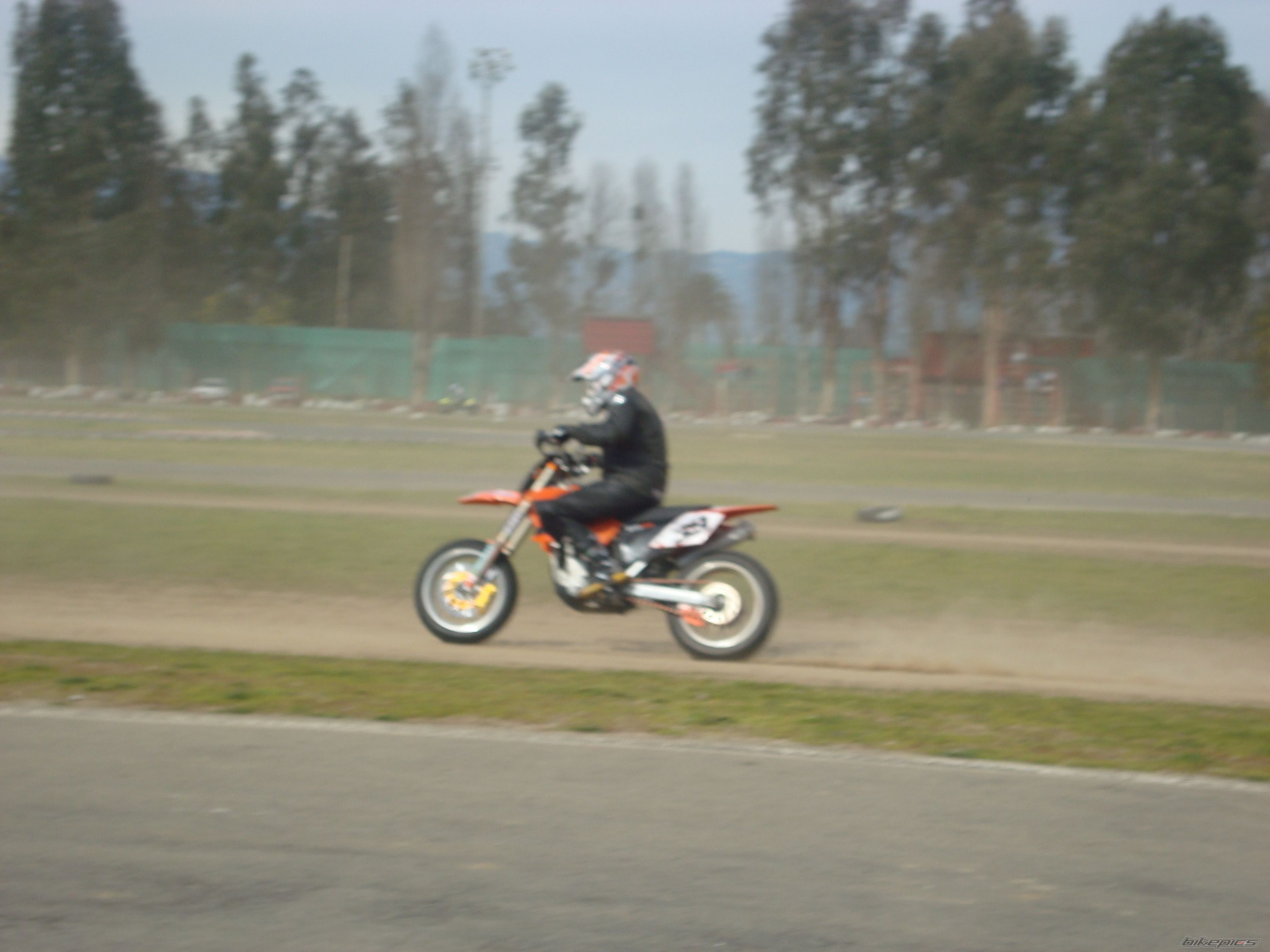 Photo 2036104
