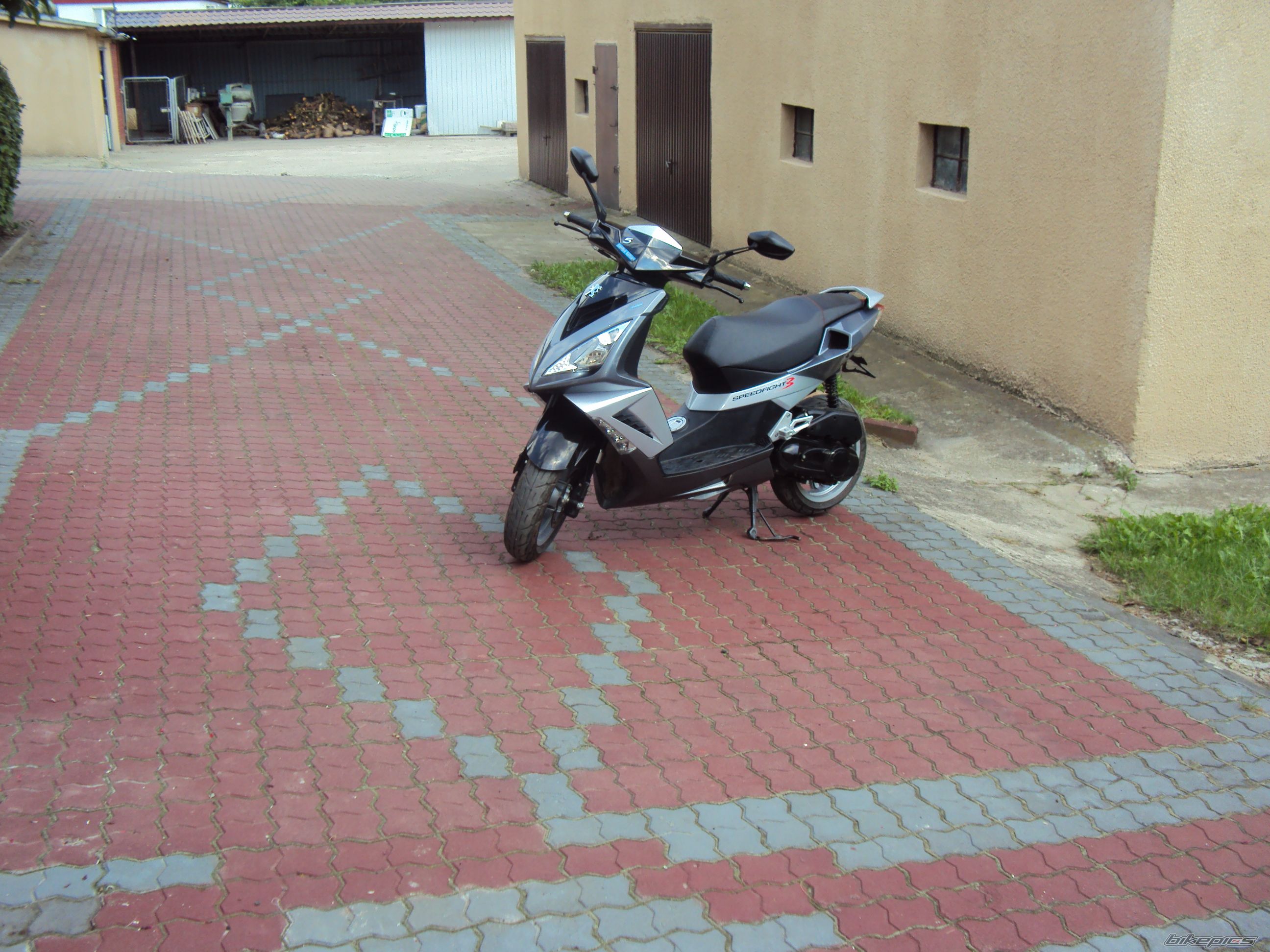 Photo 2036202