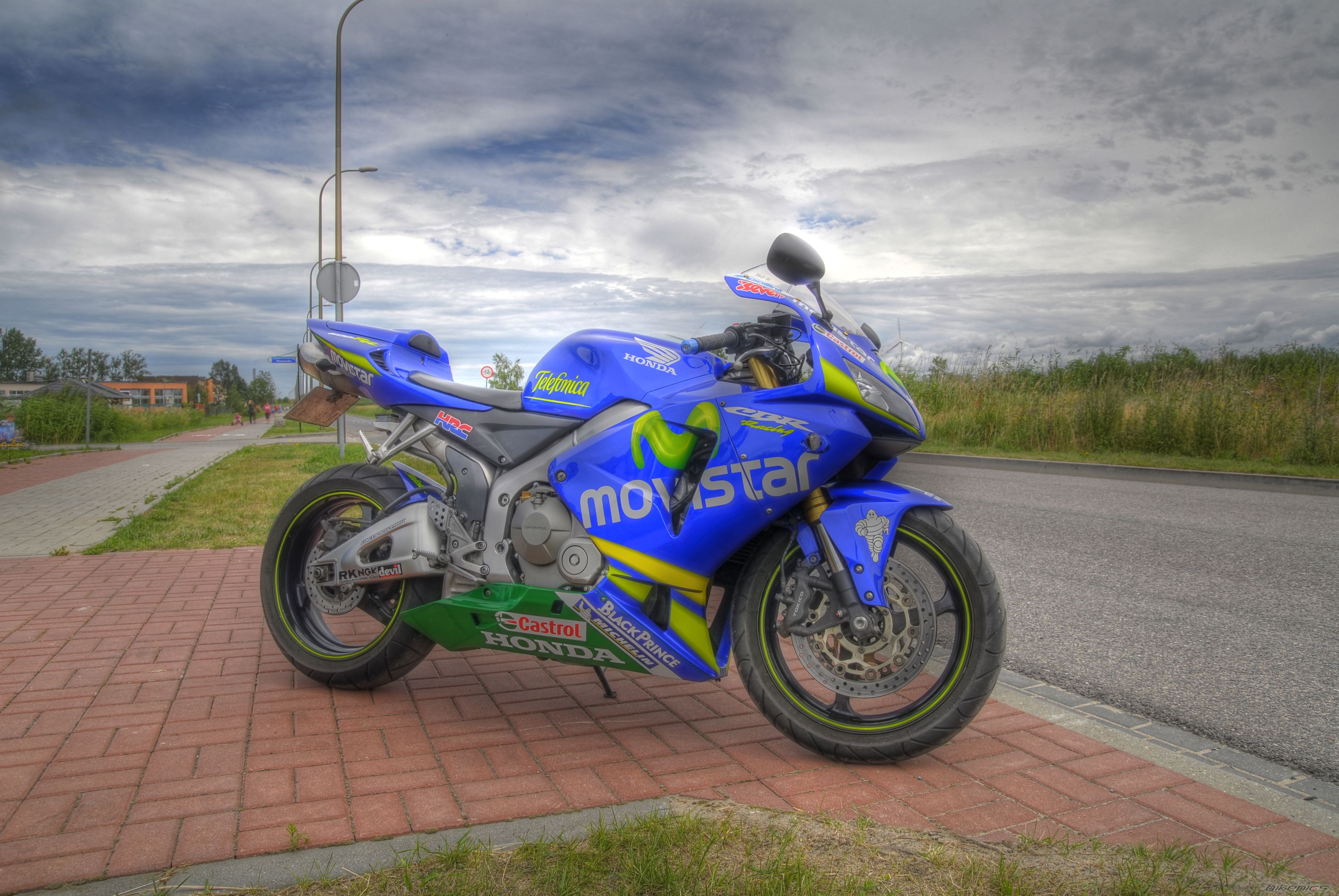 Photo 2037408