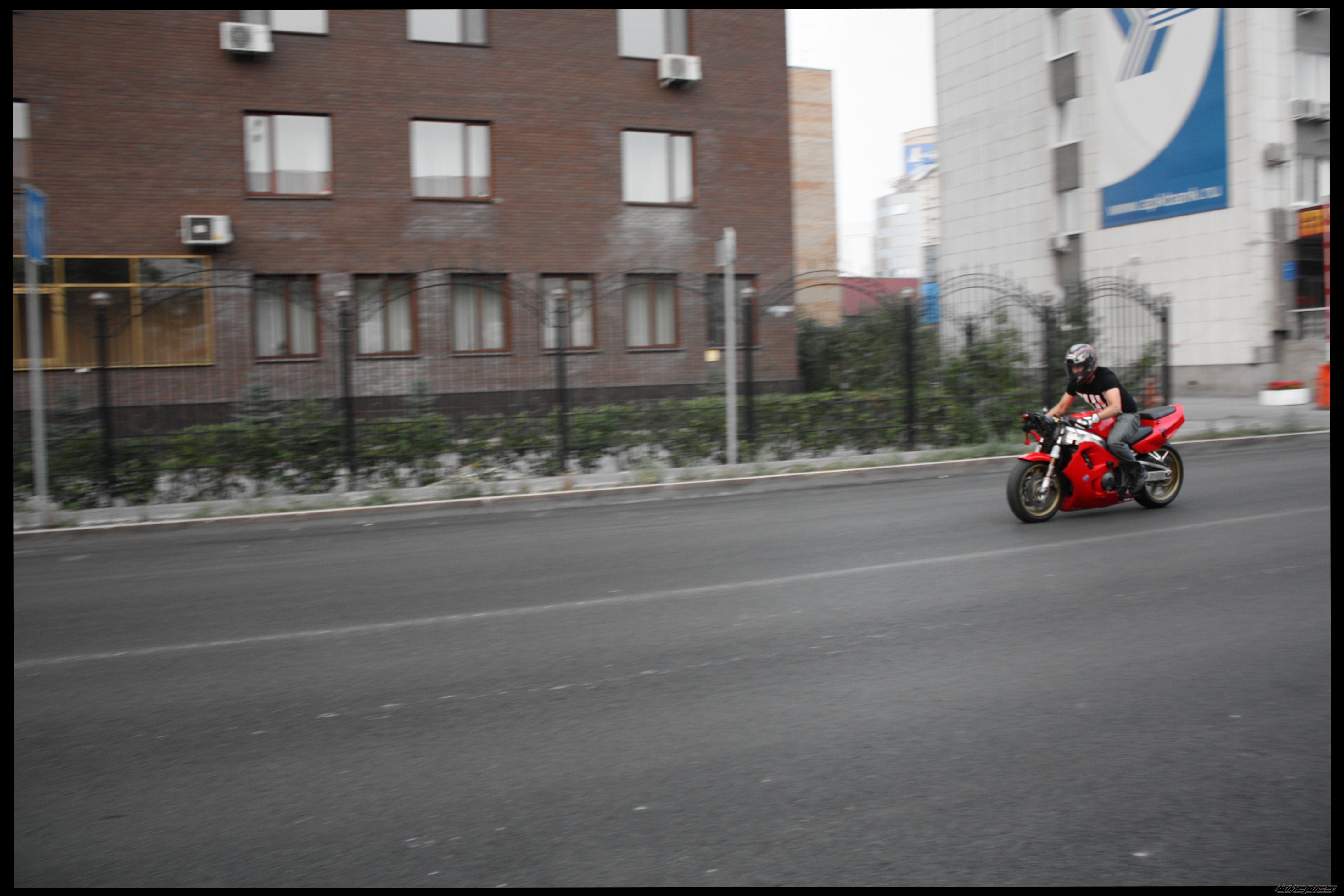 Photo 2037591