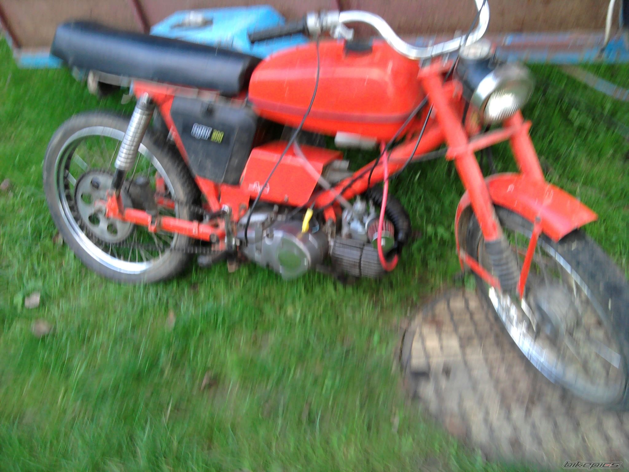 Photo 2038065