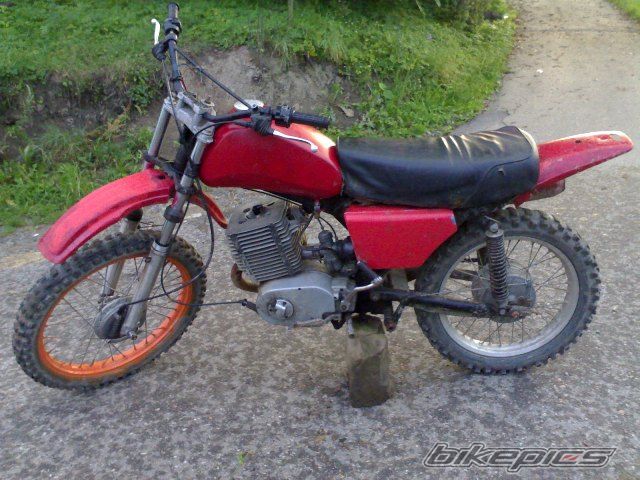 Photo 2038121