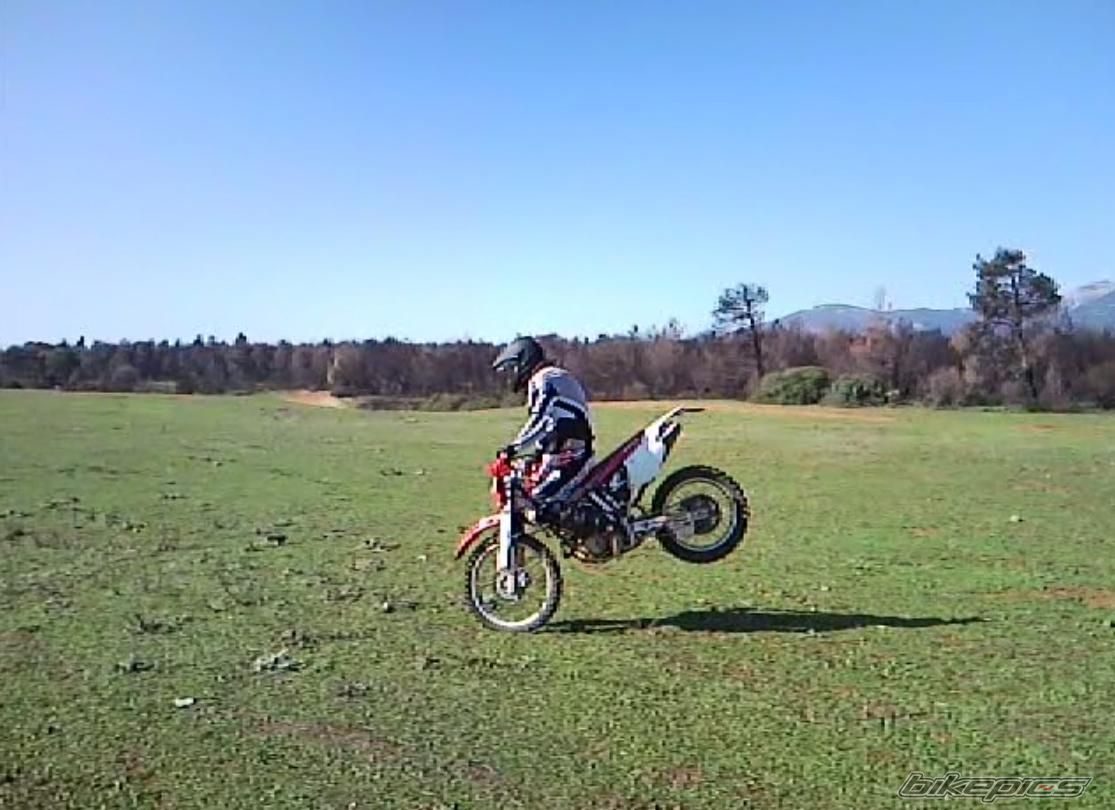 Photo 2038475