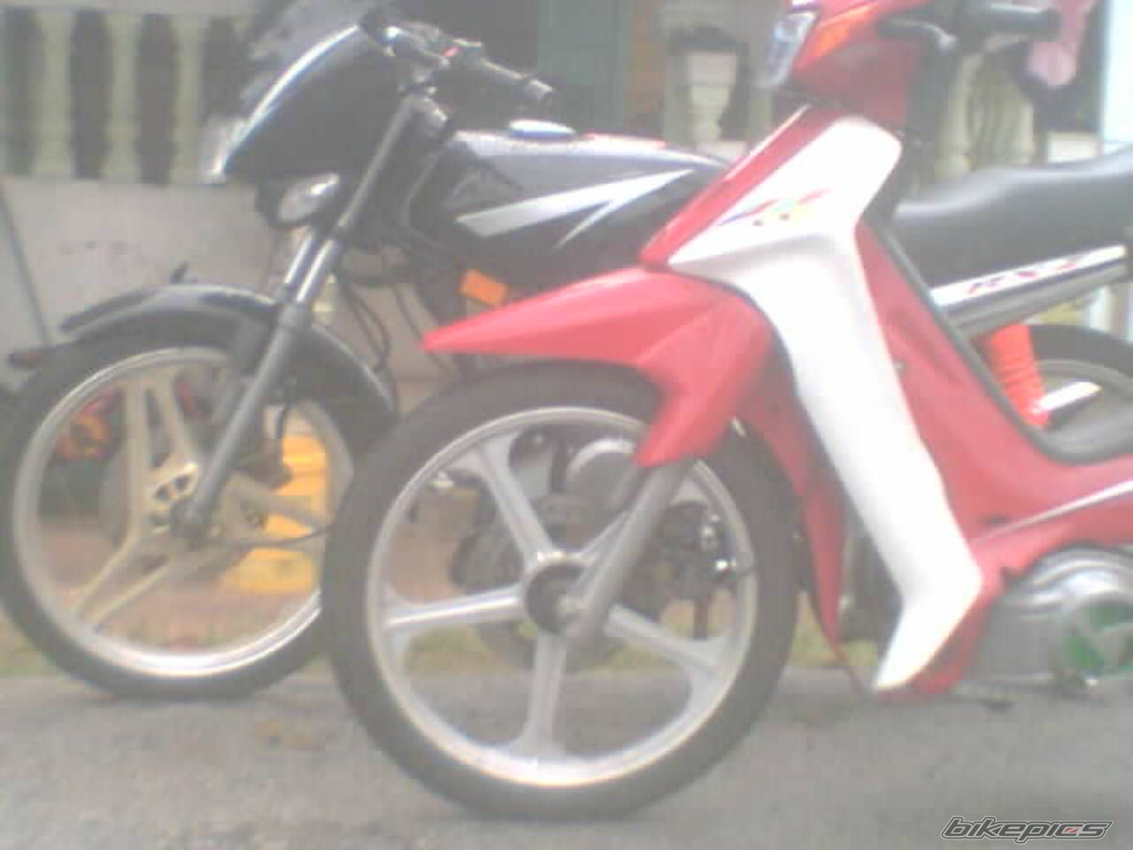 Photo 2038746