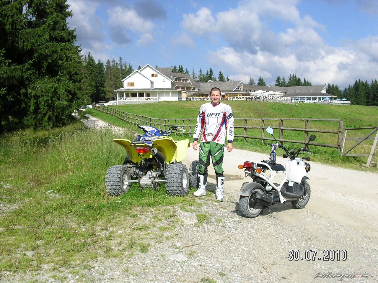 Photo 2038853