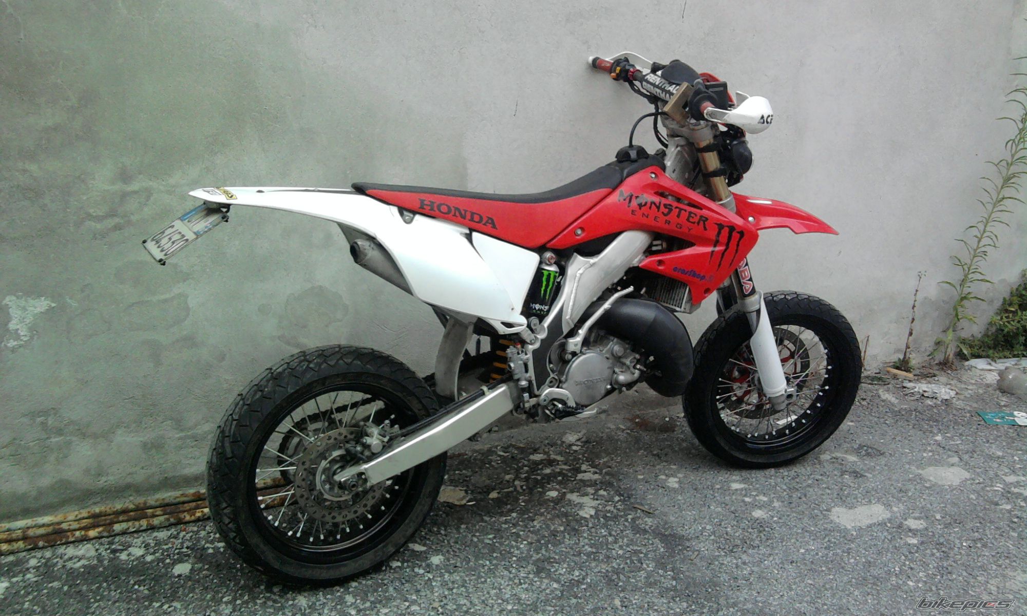 Photo 2038937