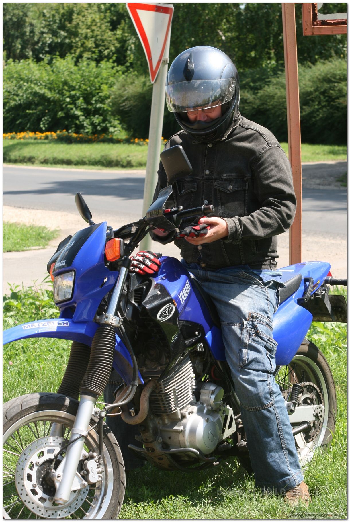 Bike Photo 2038985
