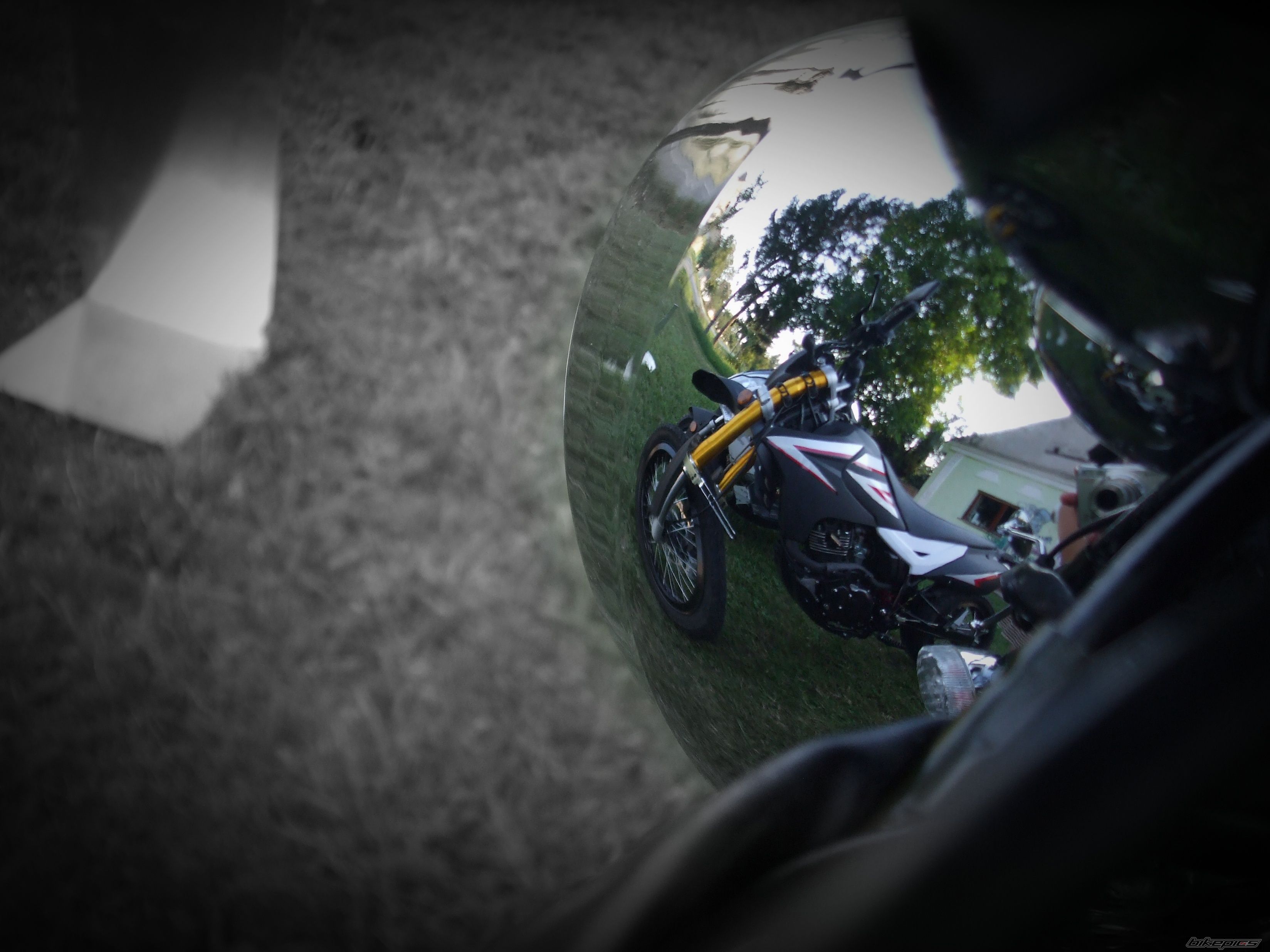 Photo 2039380
