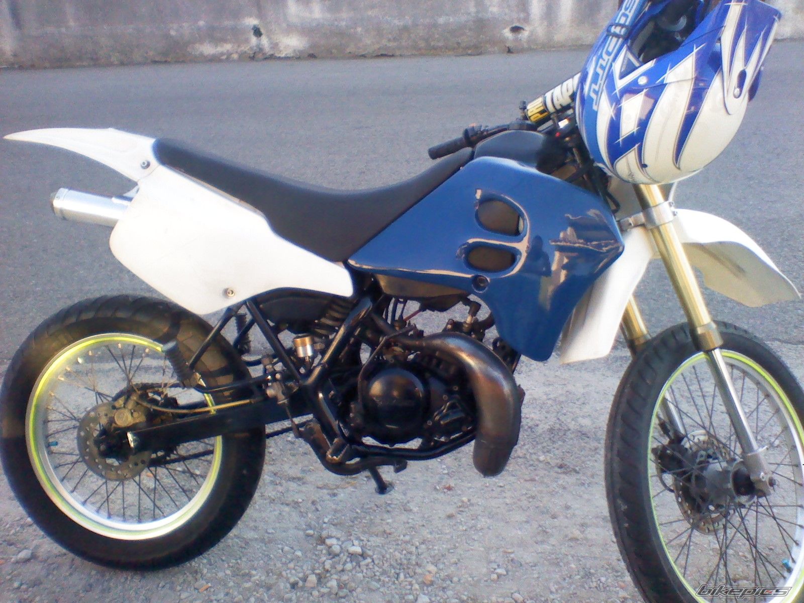 Photo 2039977