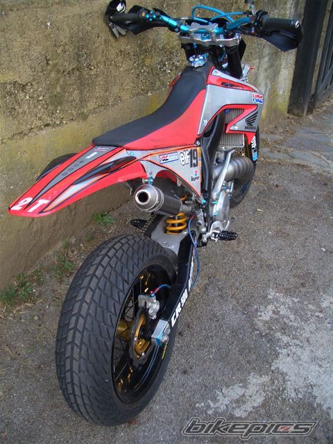 Photo 2039981