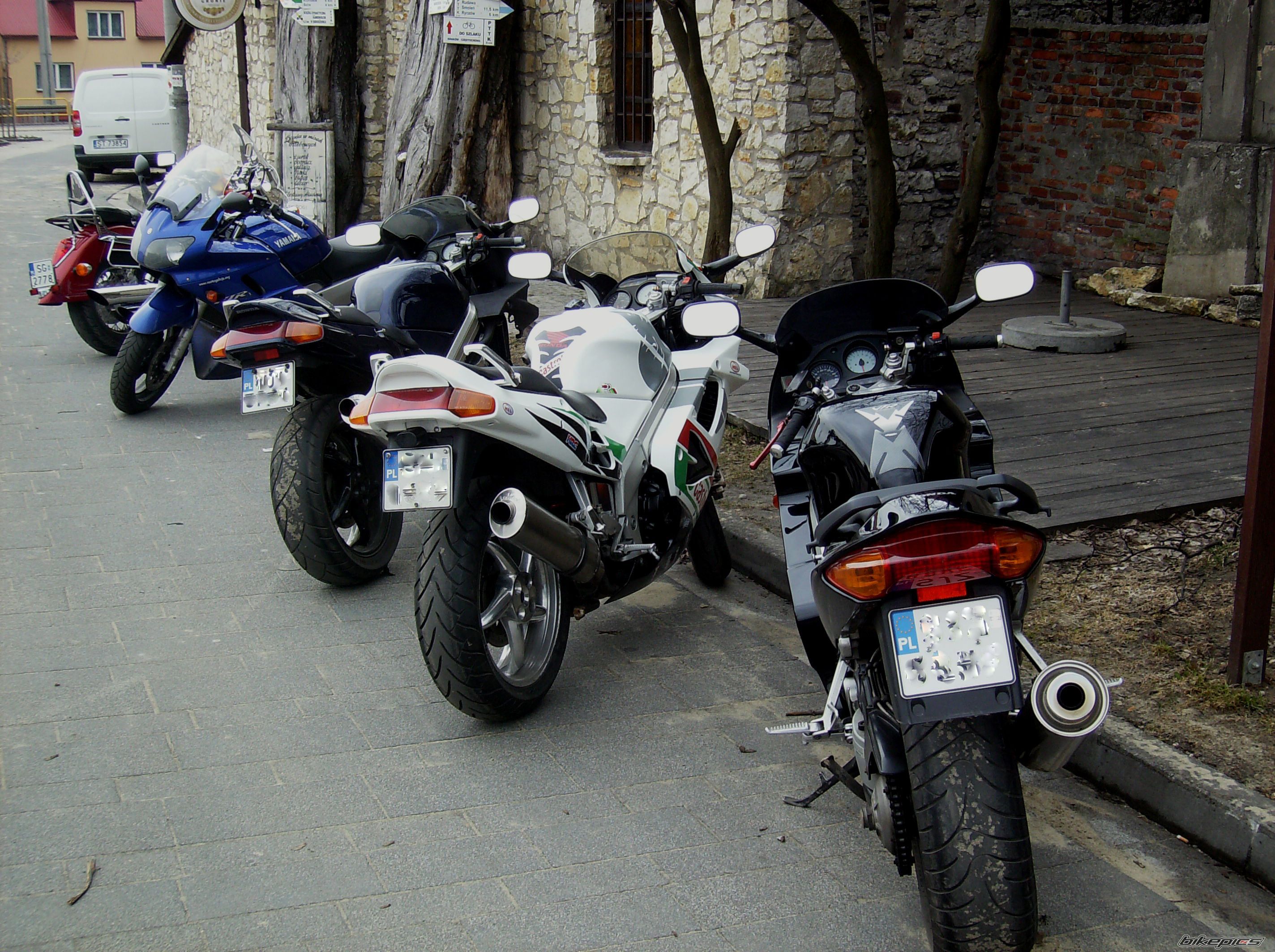 Photo 2040047