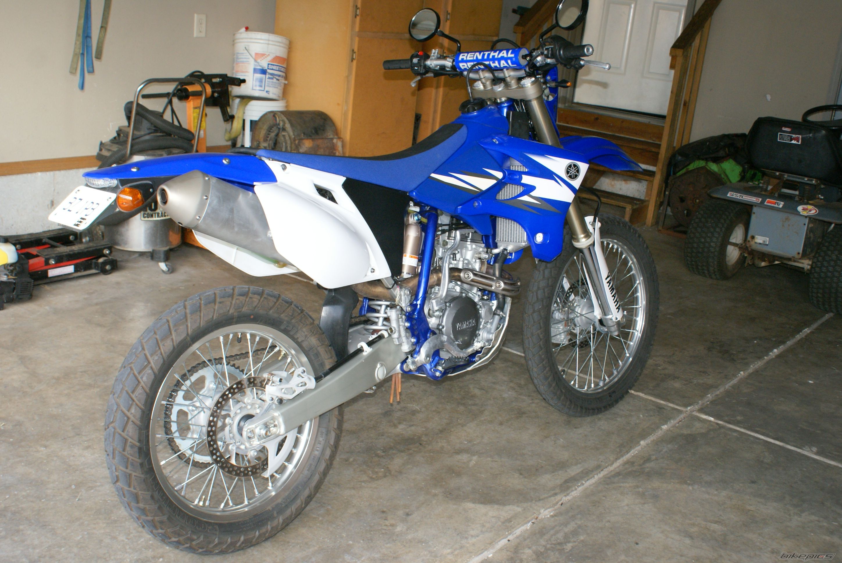Photo 2041057