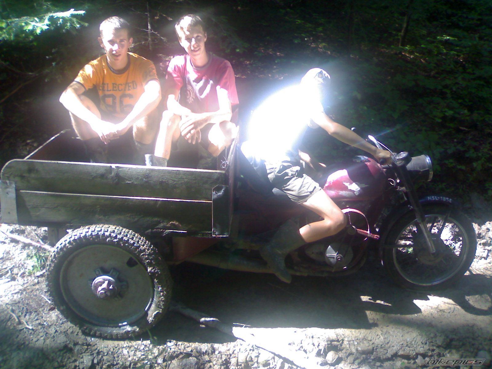 Photo 2041659