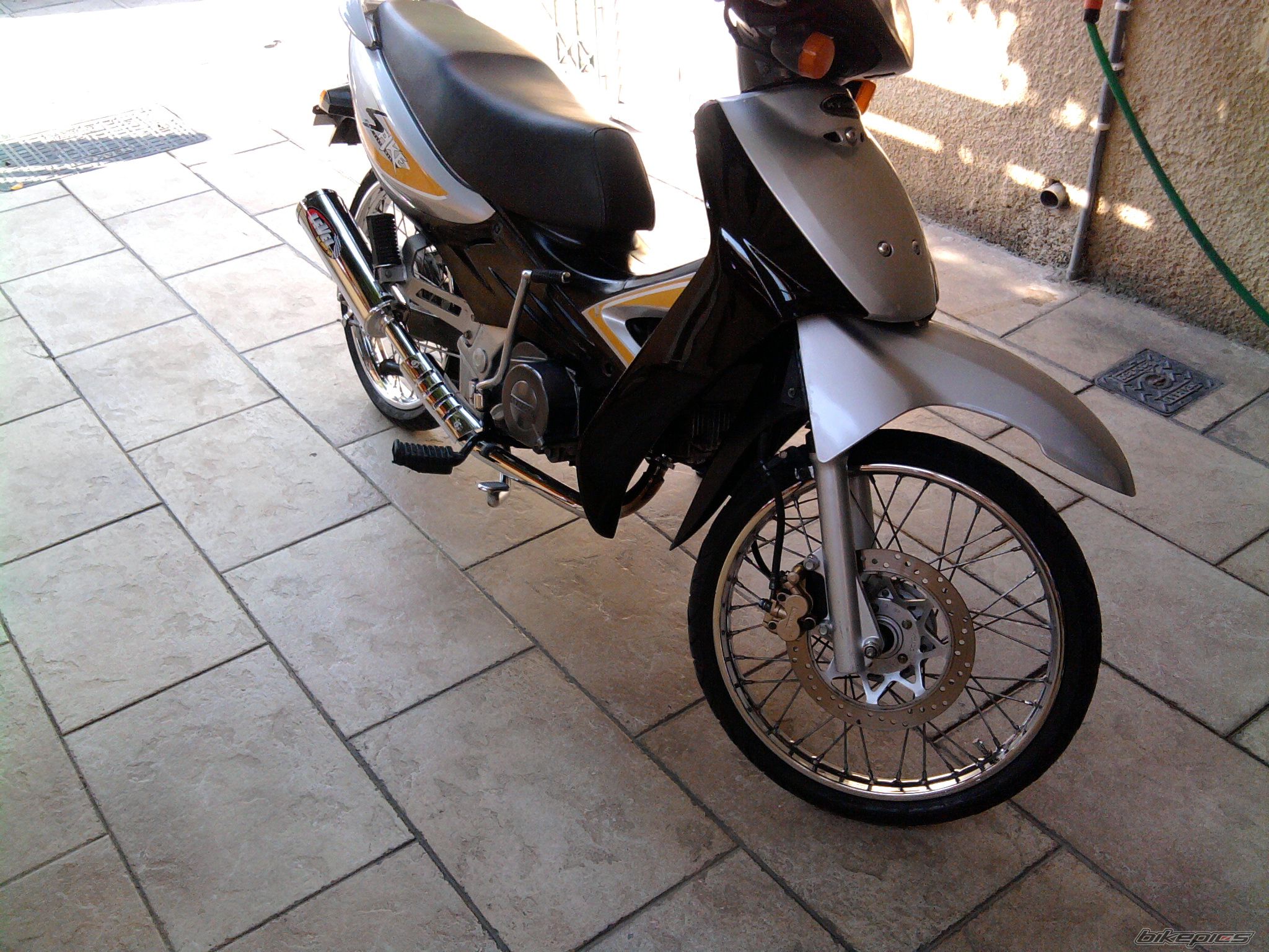 Photo 2042051