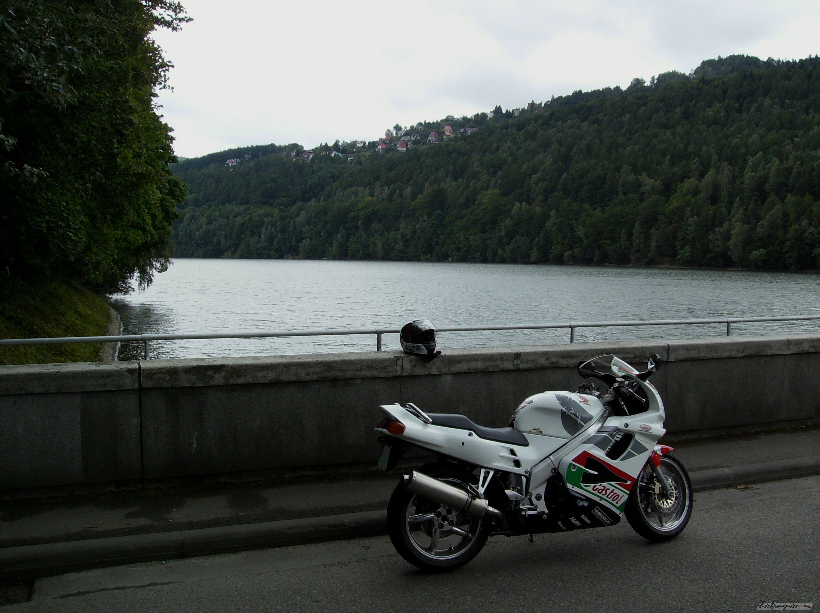 Photo 2042102