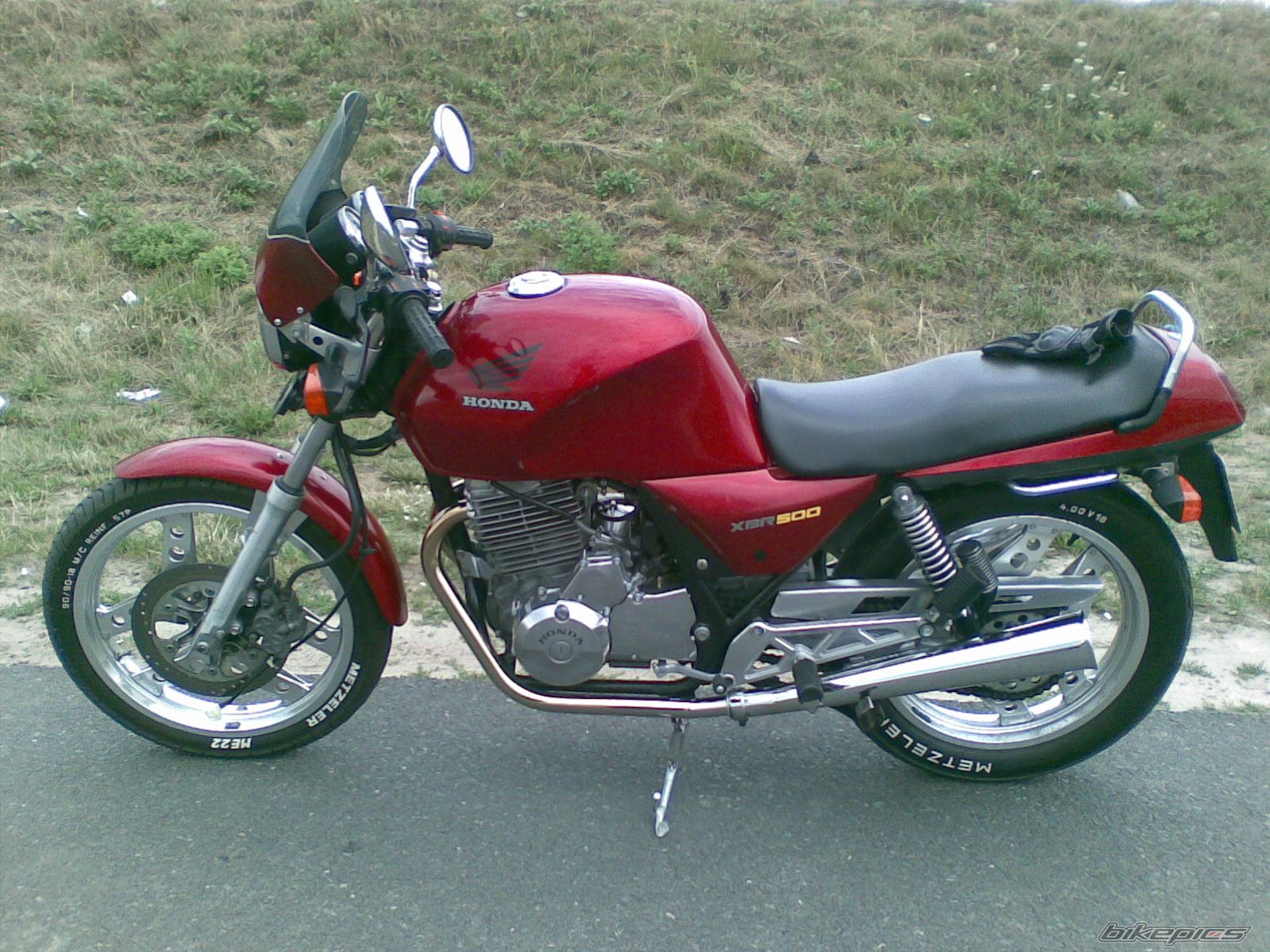 Photo 2042512