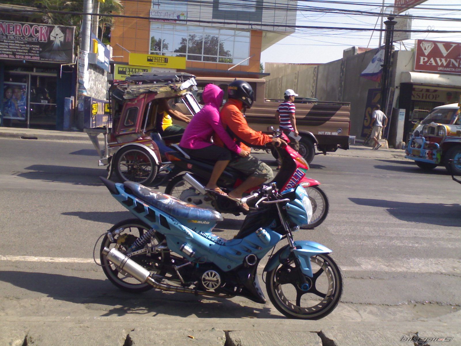 Photo 2042536