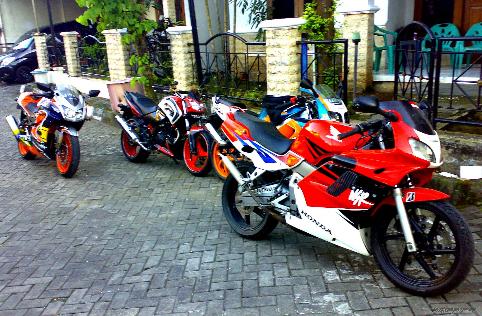 Photo 2042676