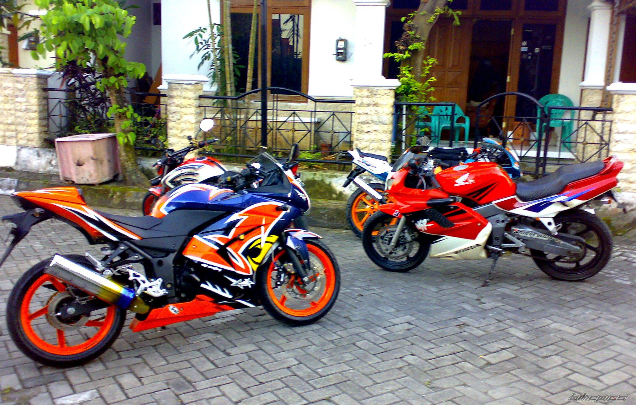Photo 2042677