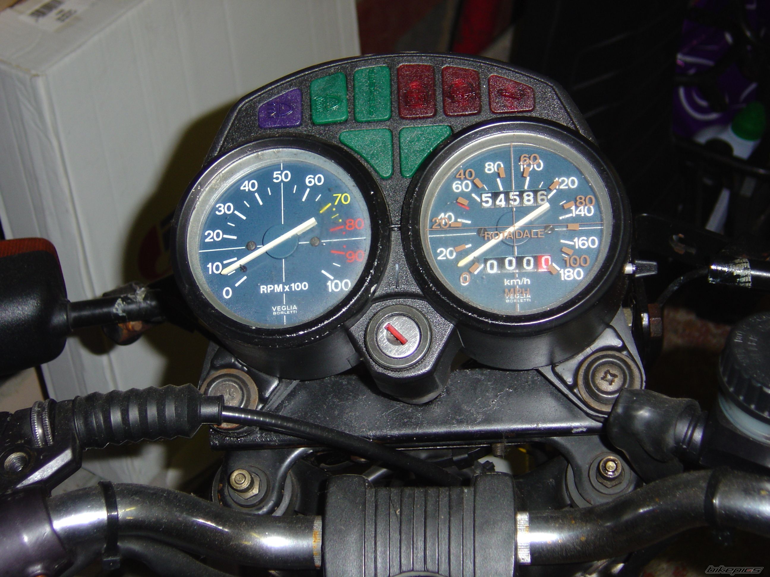 Photo 2042752