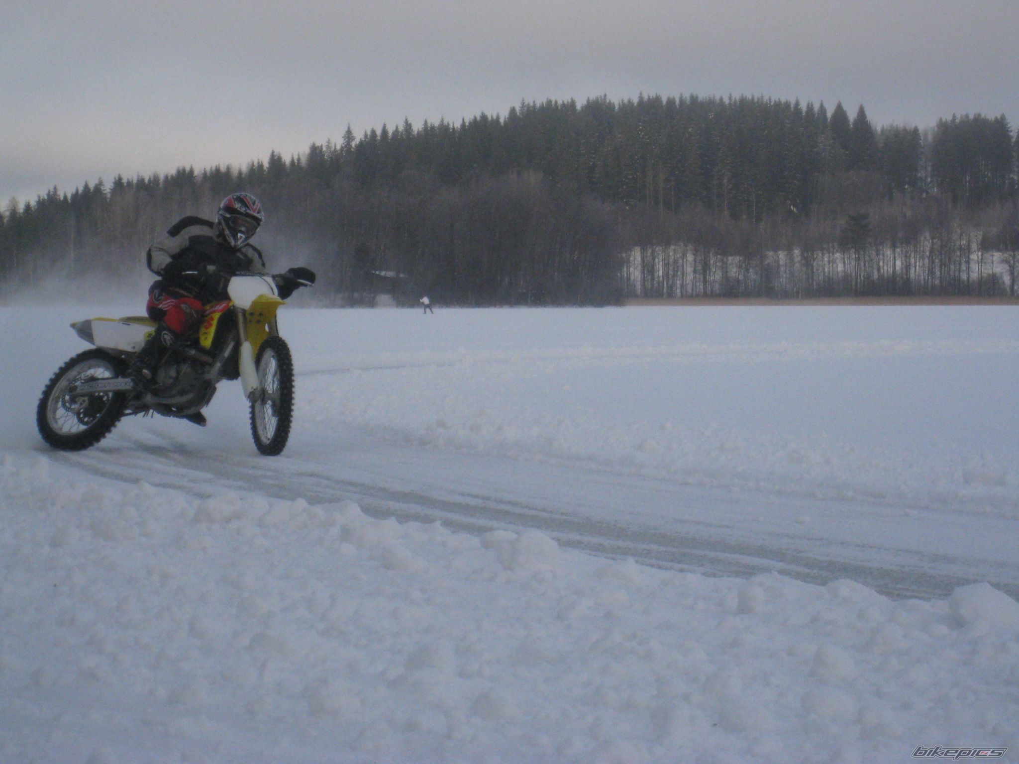 Photo 2042952
