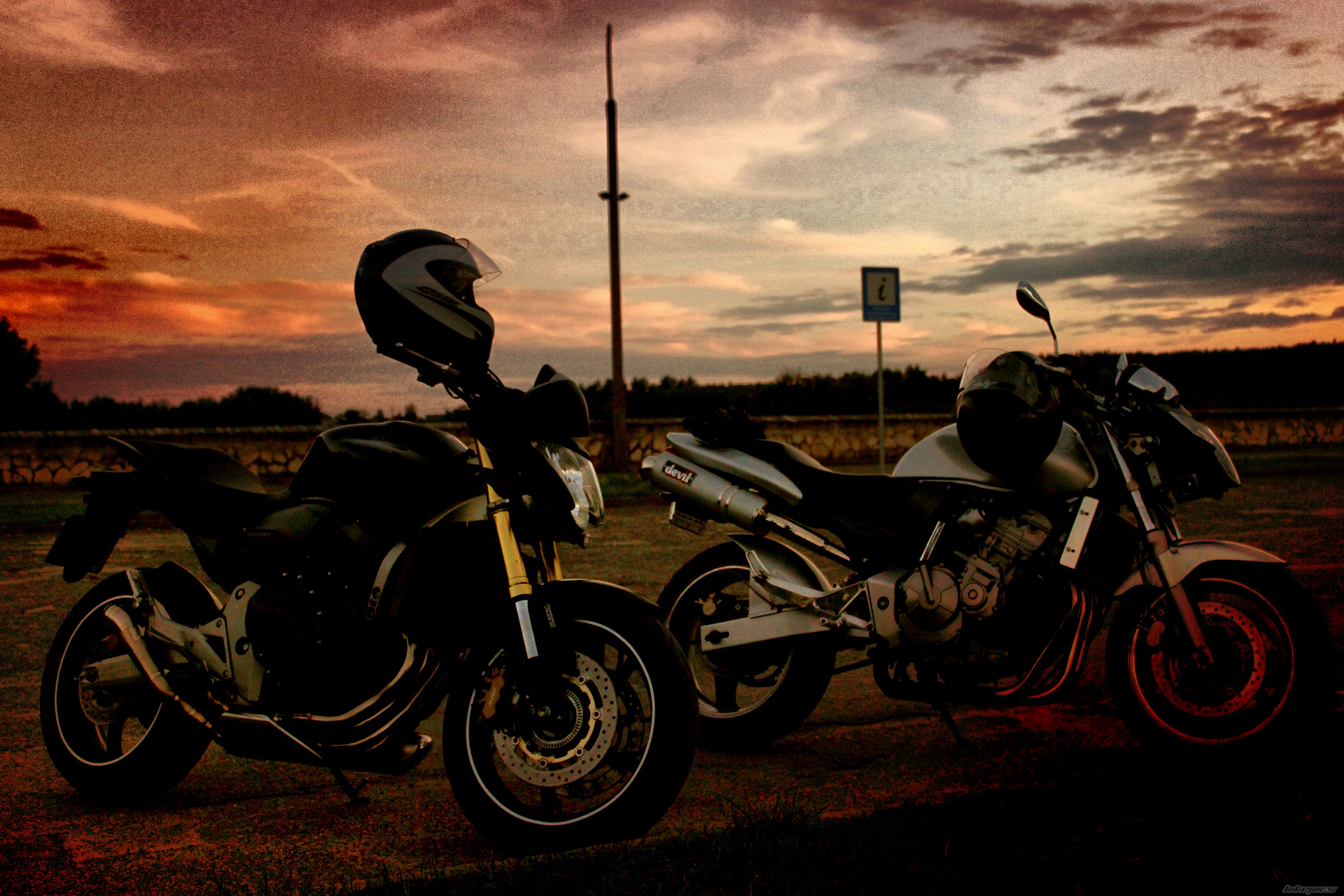 Bike Photo 2043028