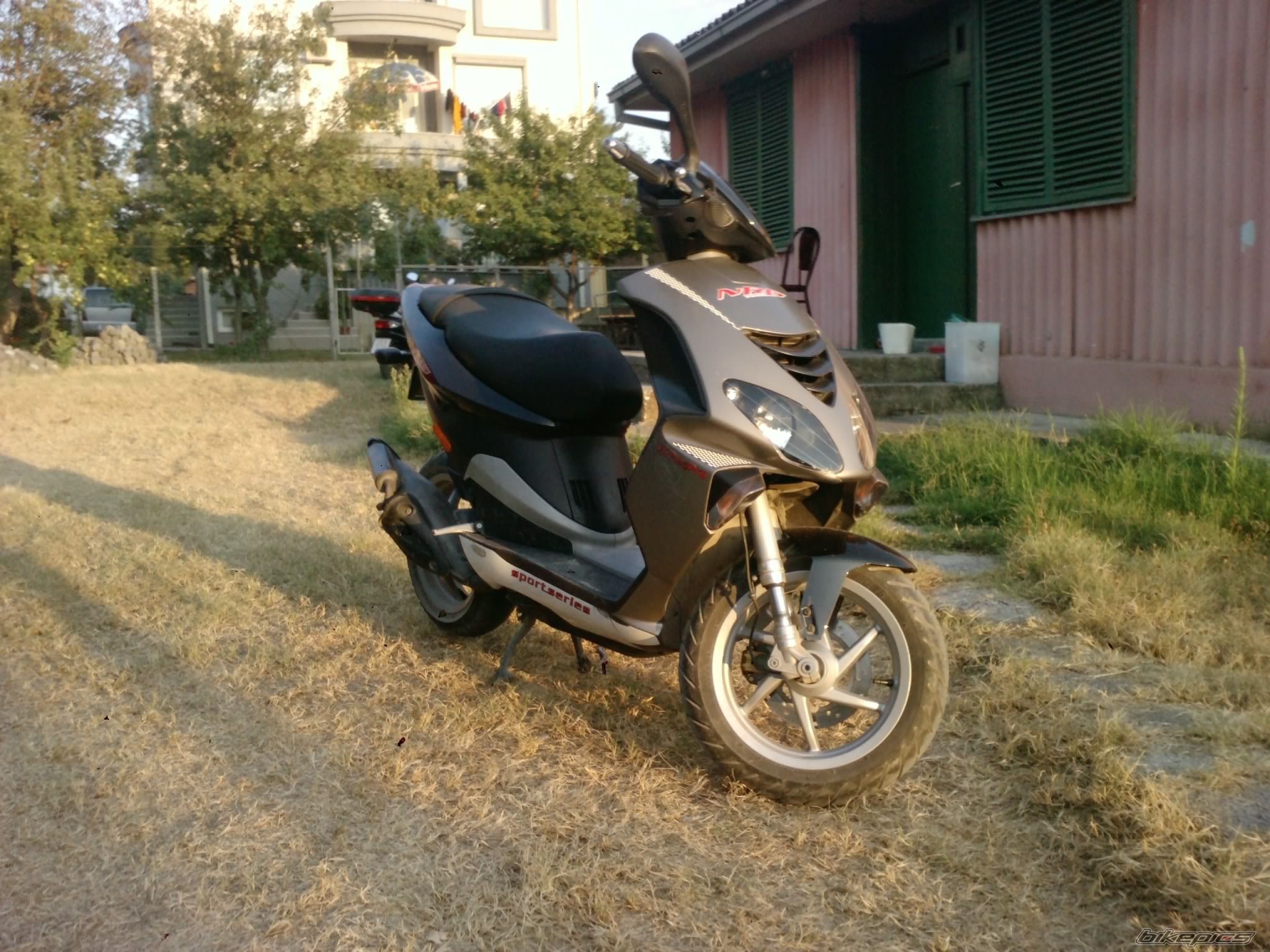 Photo 2043354