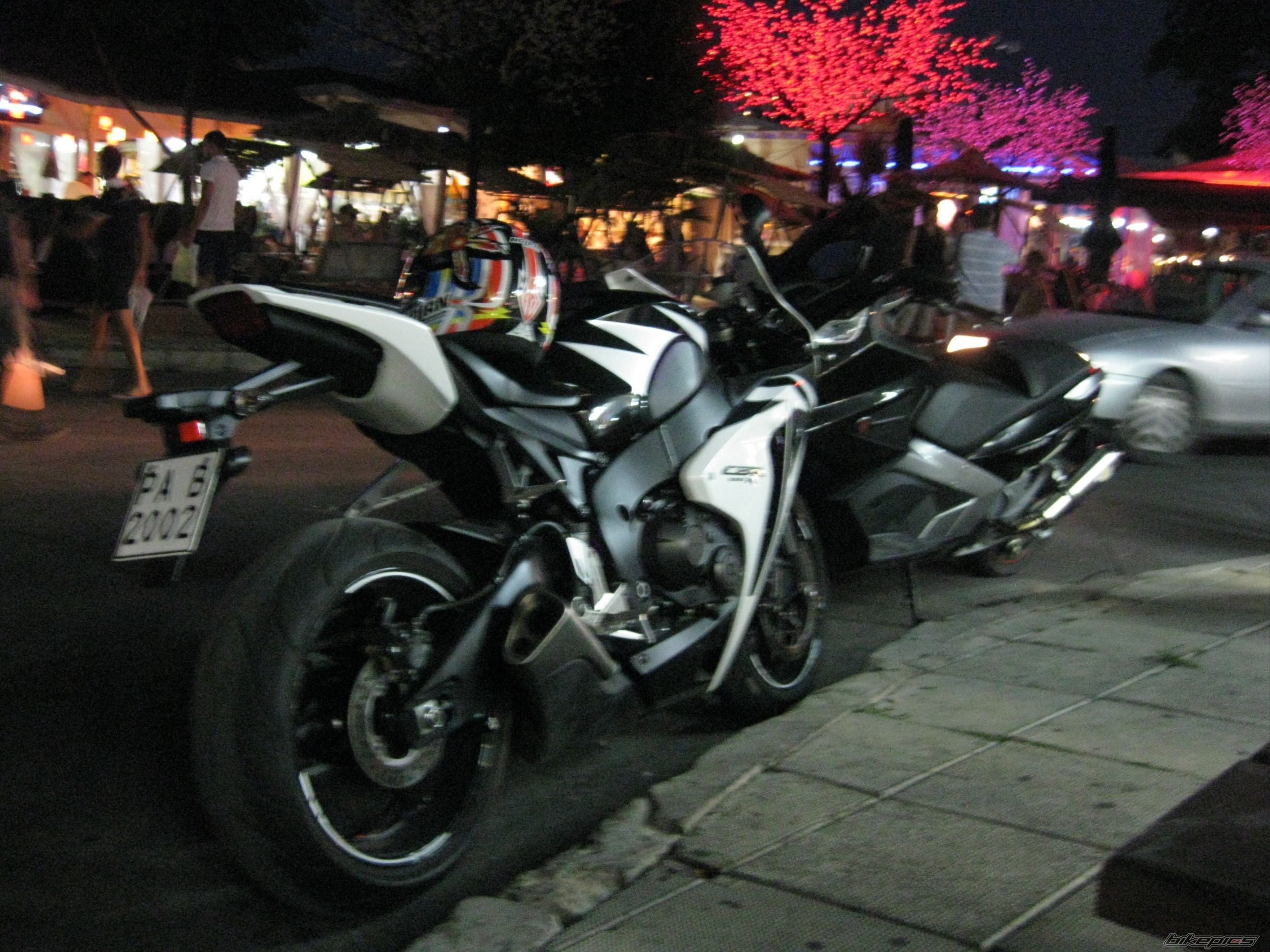 Photo 2043776